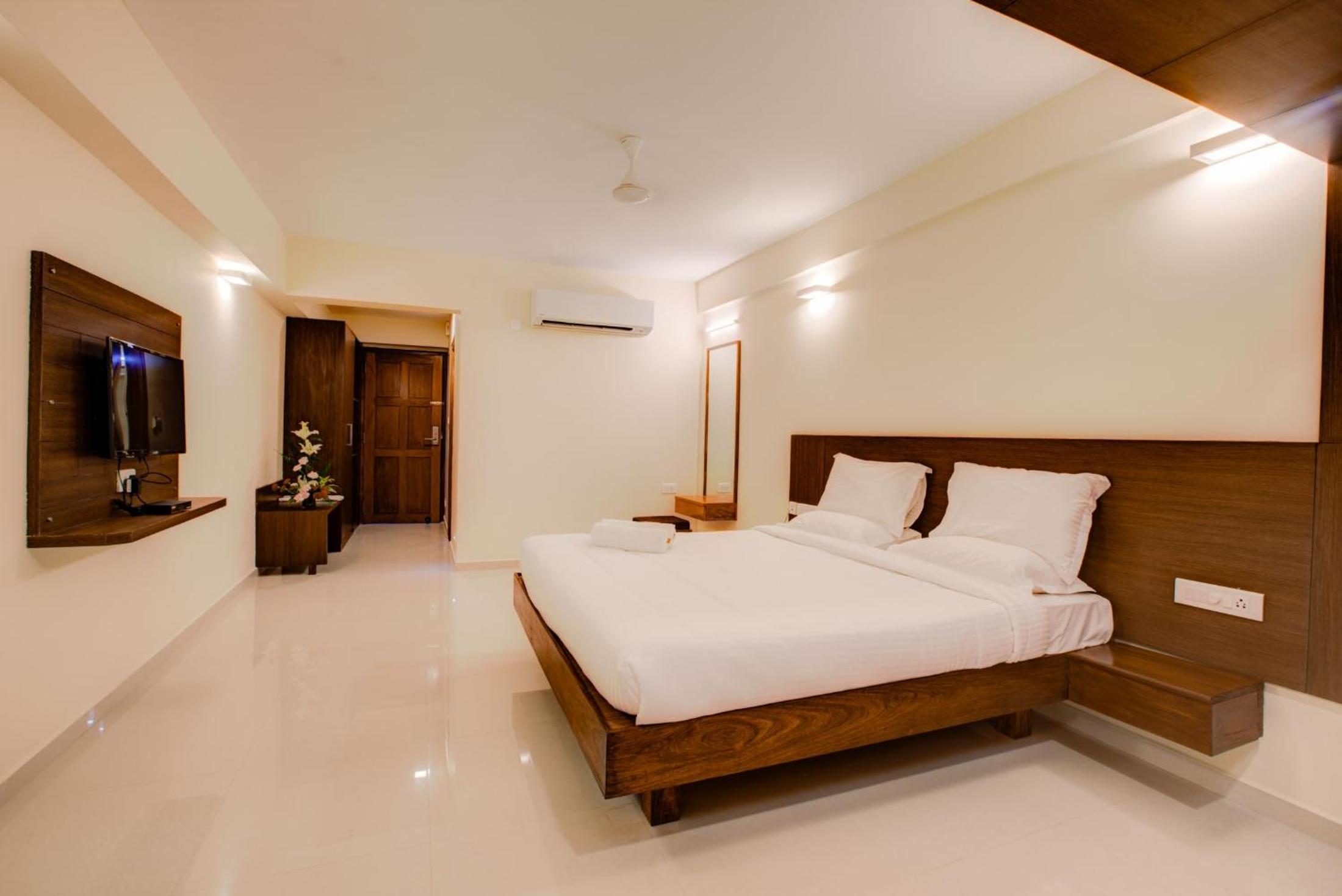 Deluxe Double Room - Photo 1
