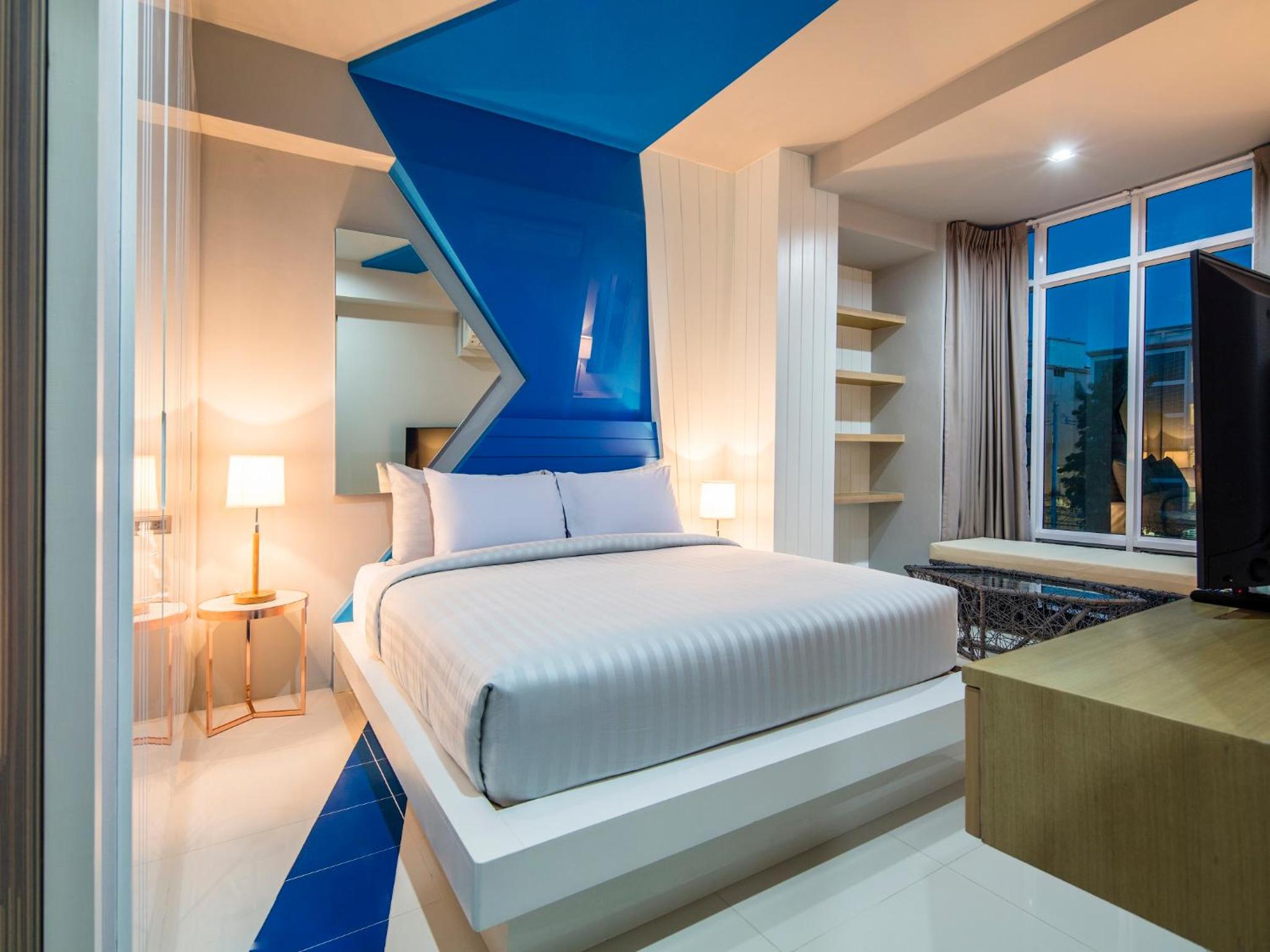 Executive Suite