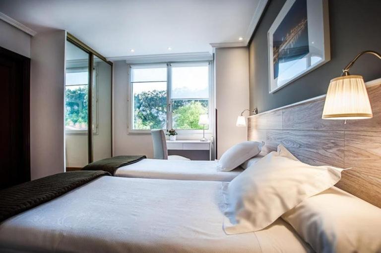 Basic Triple Room