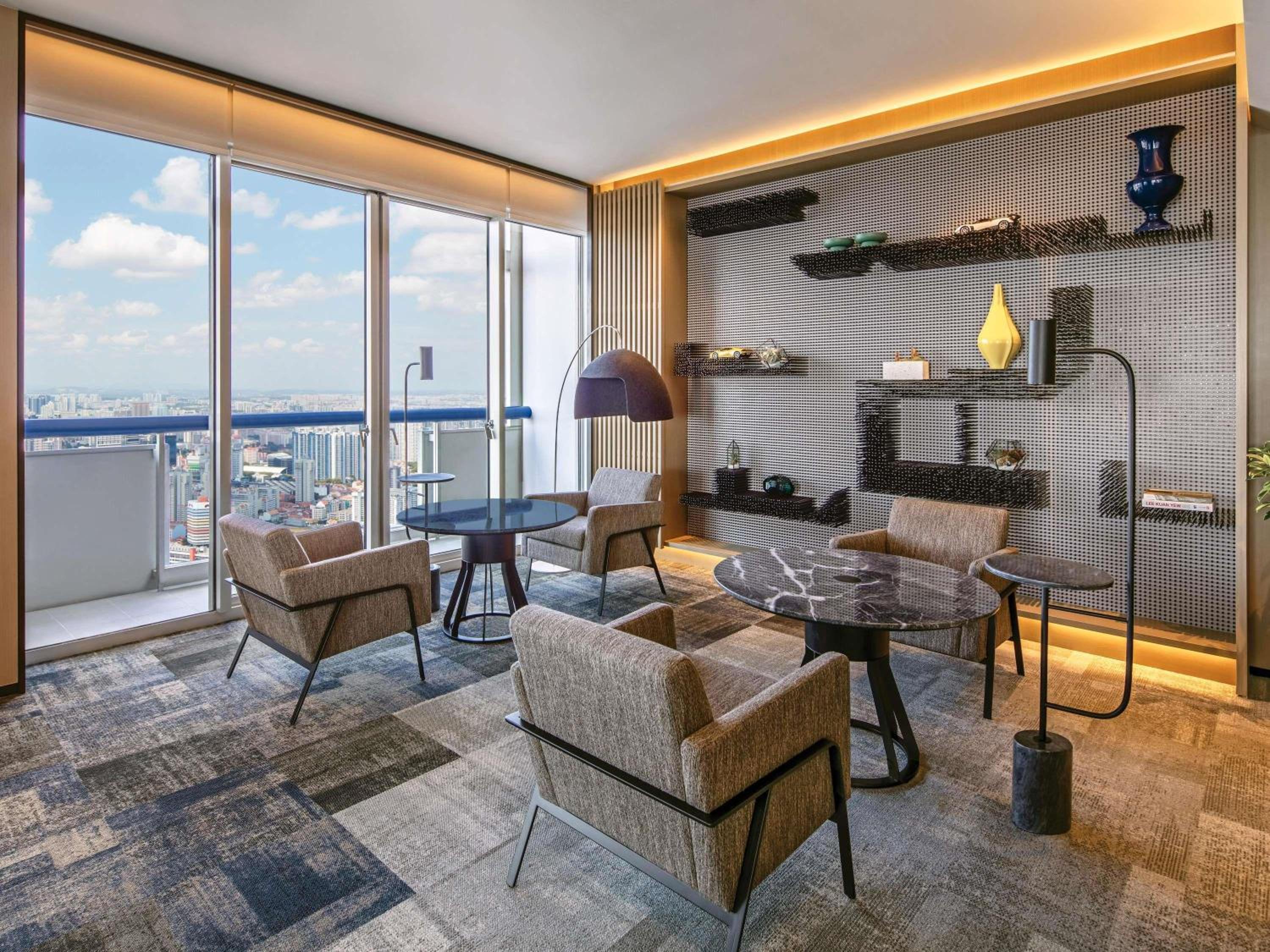 Crest King Suite with Marina Bay View, High Floor, Lounge Access and Two Balconies