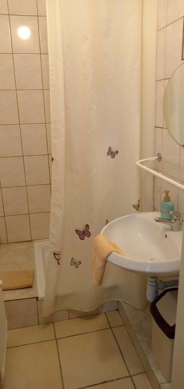 Twin Room photo 2