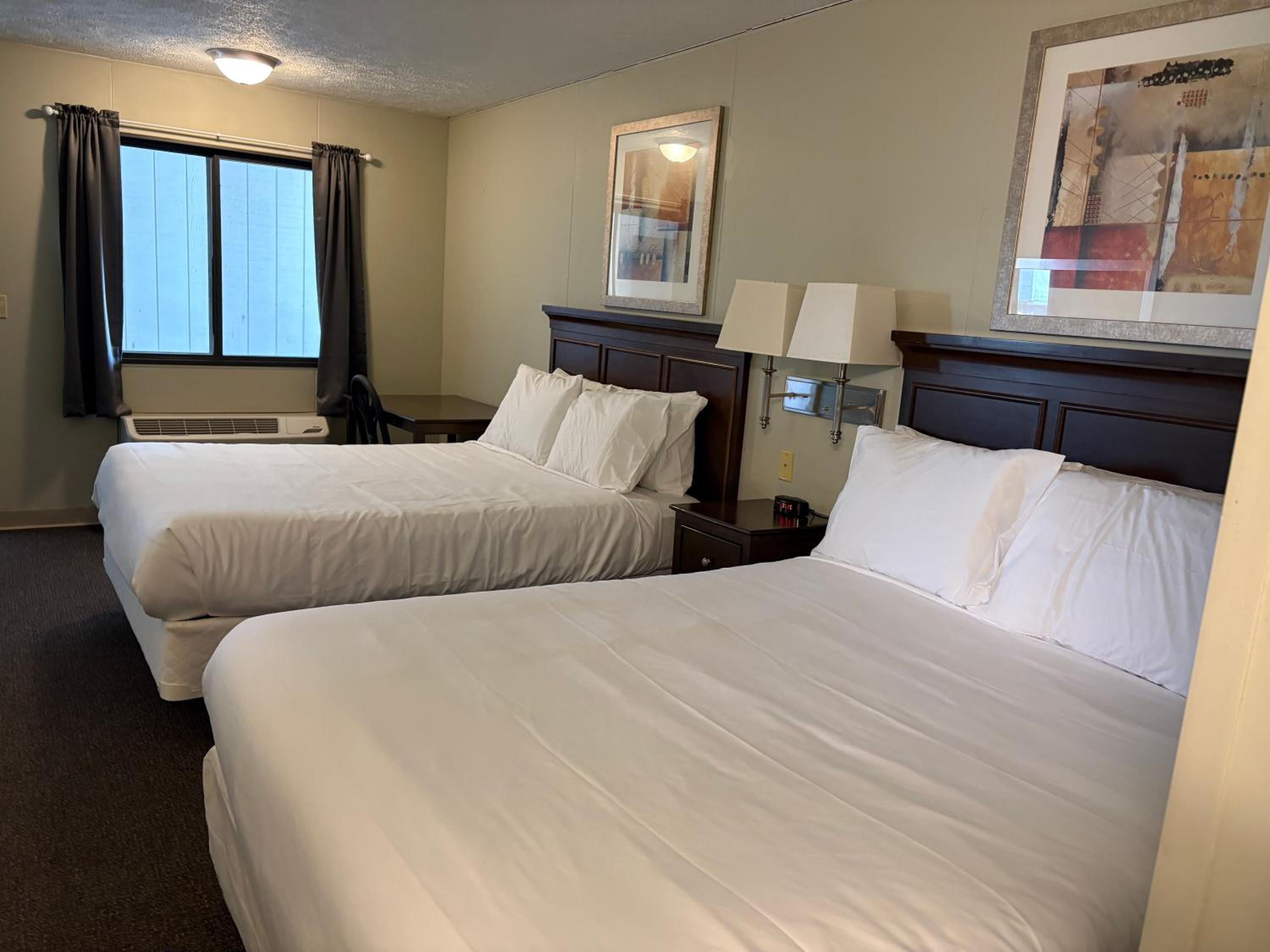 Boarders East (Satellite Location) Room, 2 Queen Beds, Non Smoking photo 3