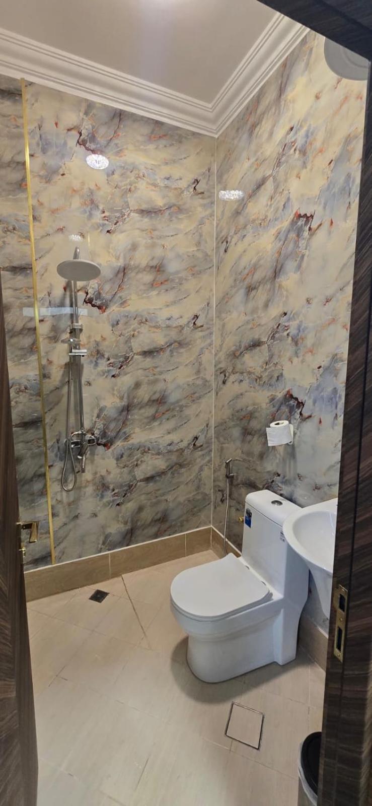 Twin Room with Bathroom photo 1