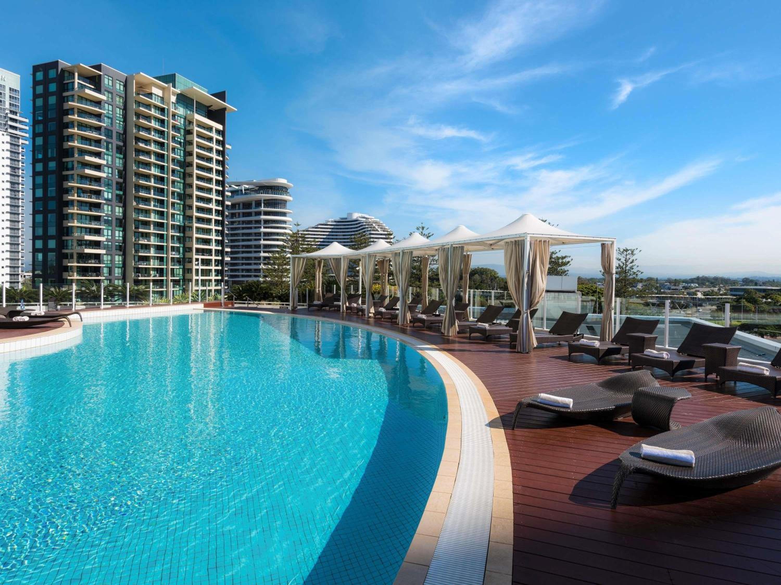 Luxury Queen Room with Ocean View - Photo 3