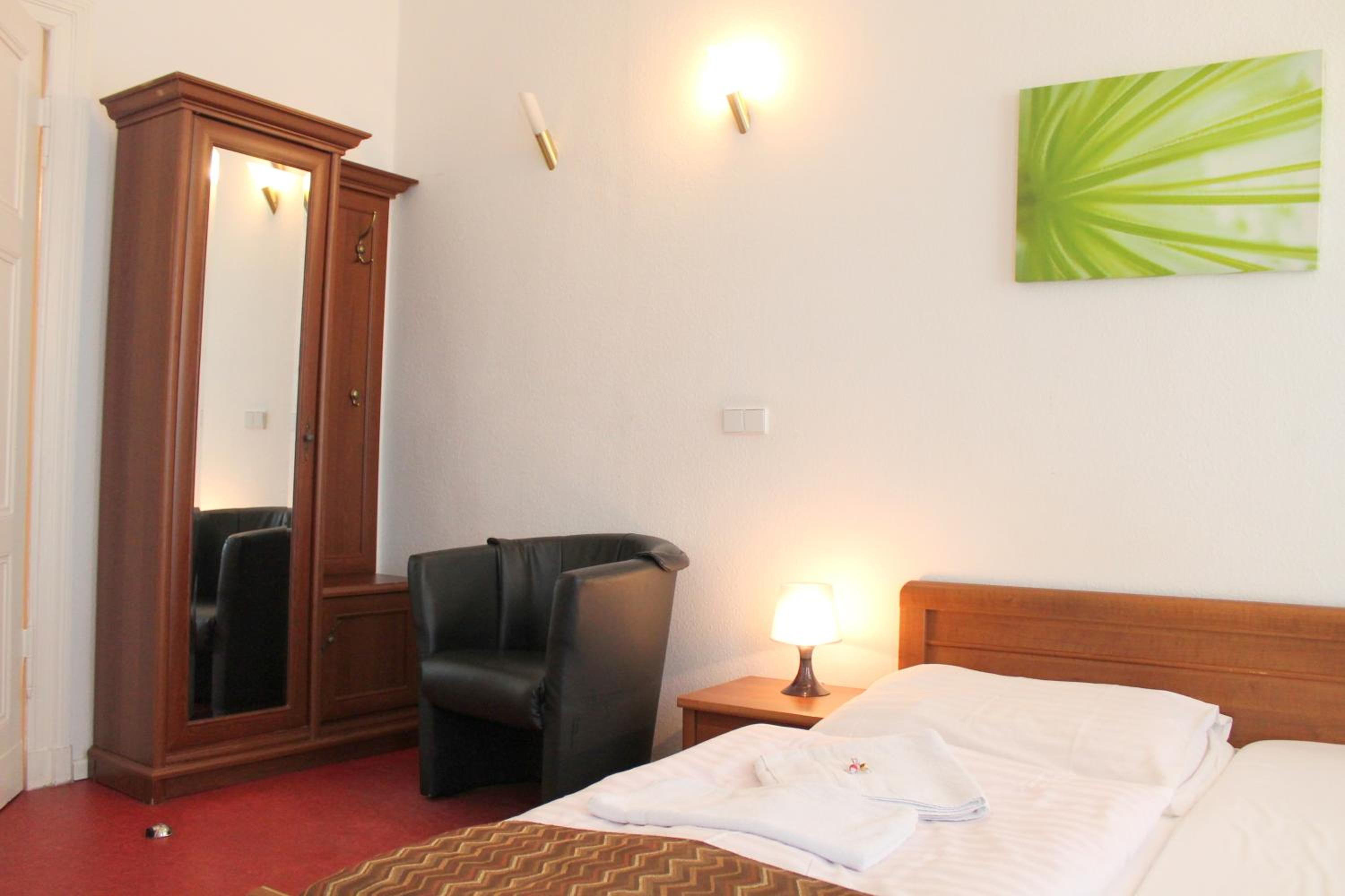 Triple Room photo 2