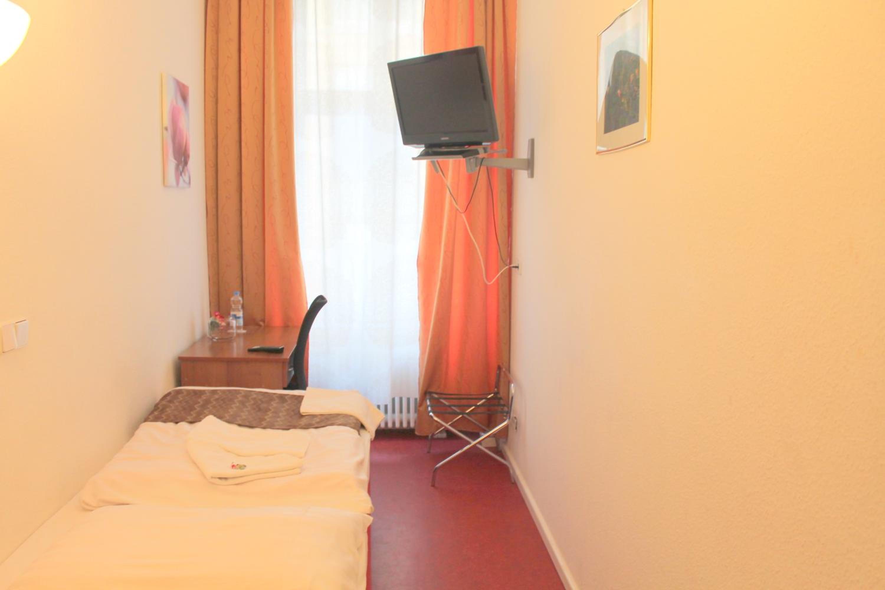 Single Room photo 1