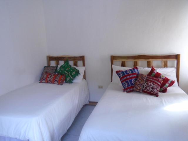 Double Room with Shared Bathroom photo 2