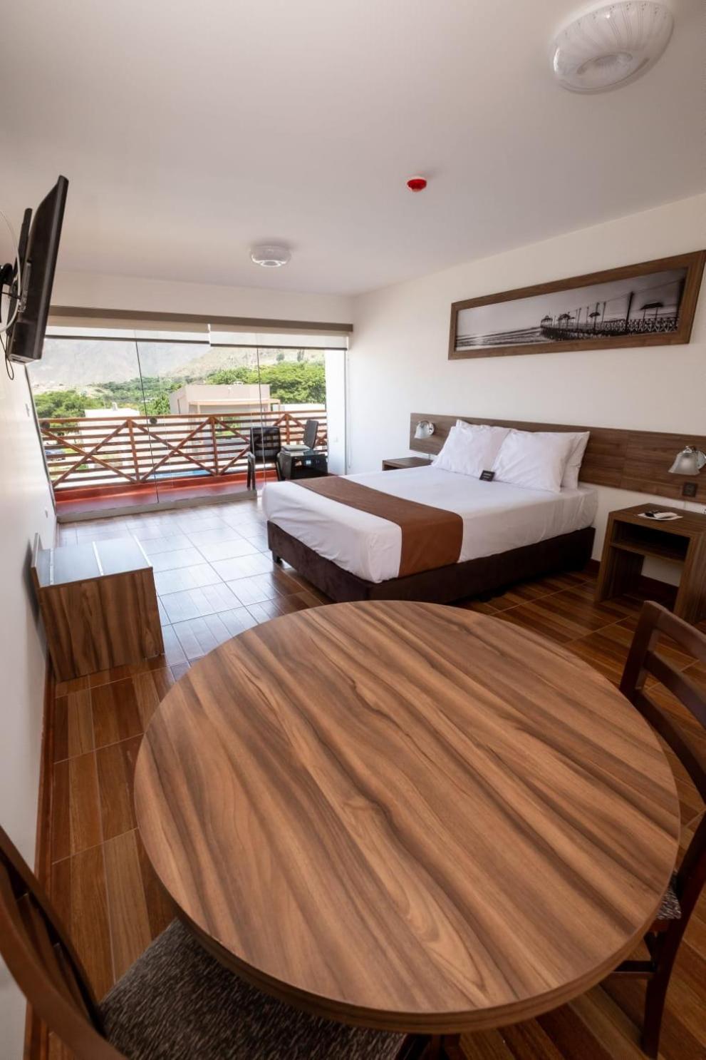 Queen Room with Balcony