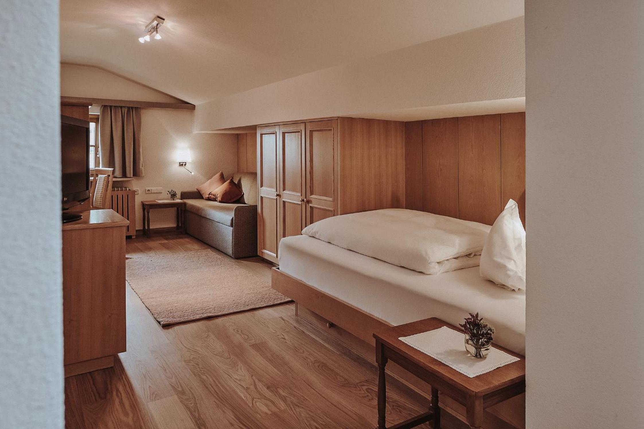 Standard Single Room