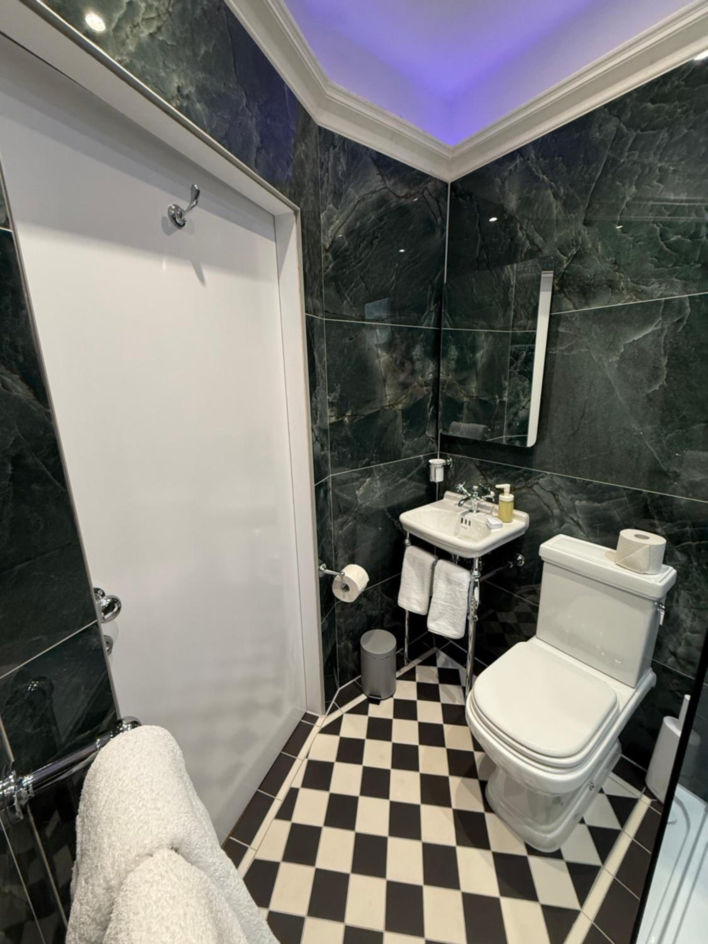 Superior King Room