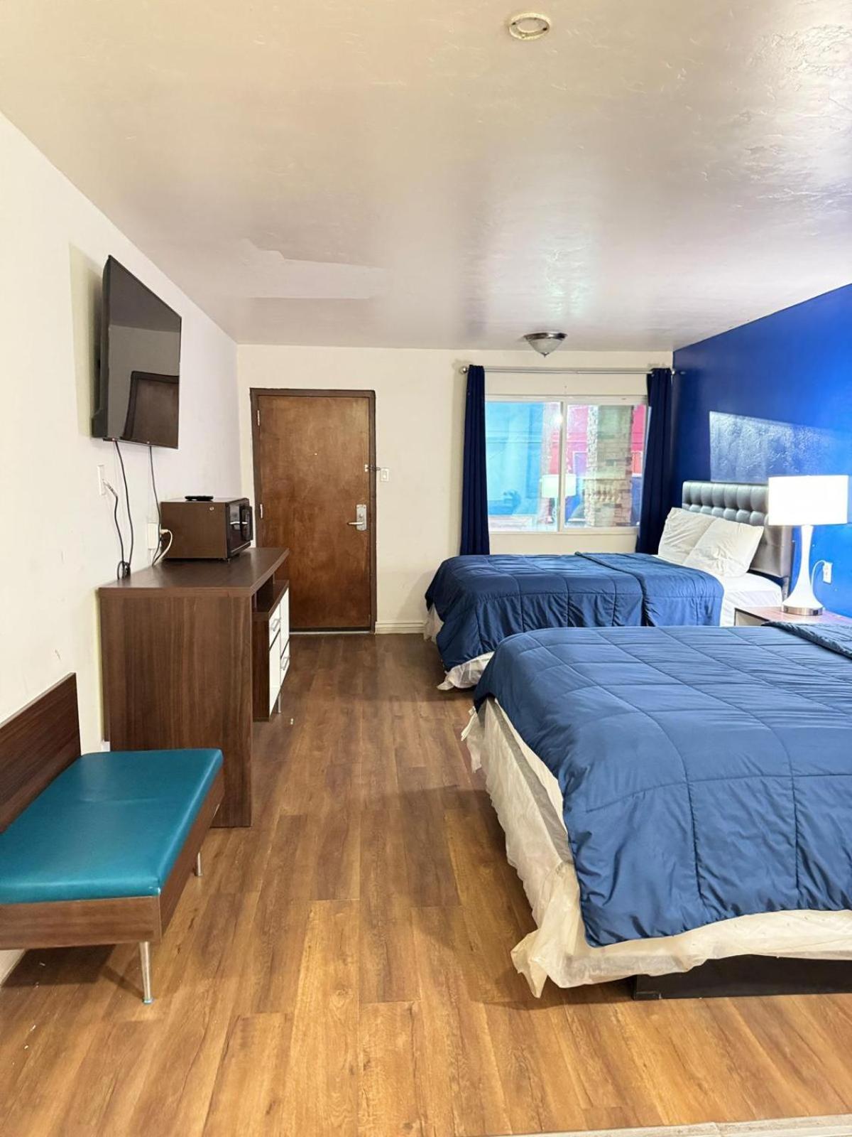 Two-Bedroom Suite