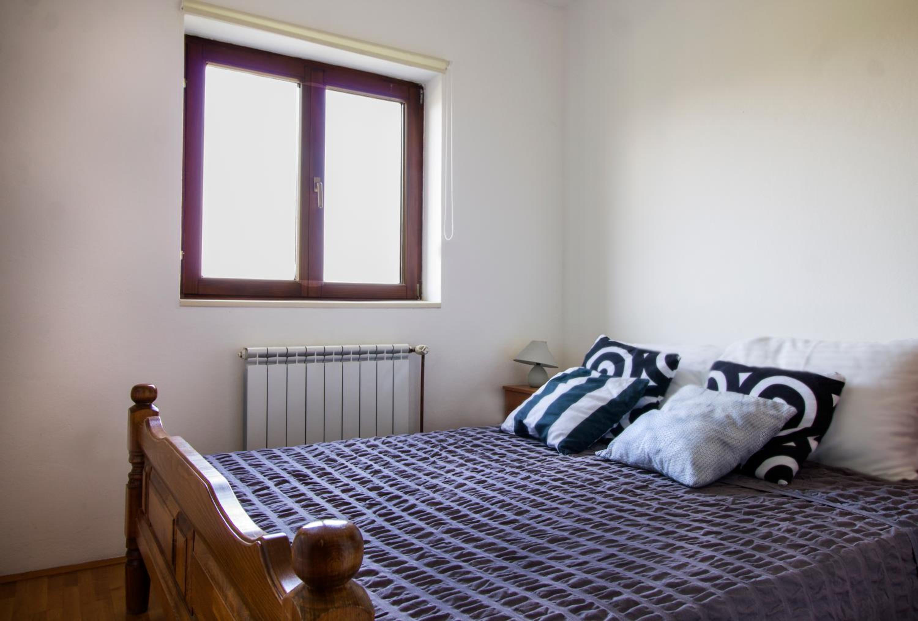 Two-Bedroom Apartment with Balcony - Photo 2