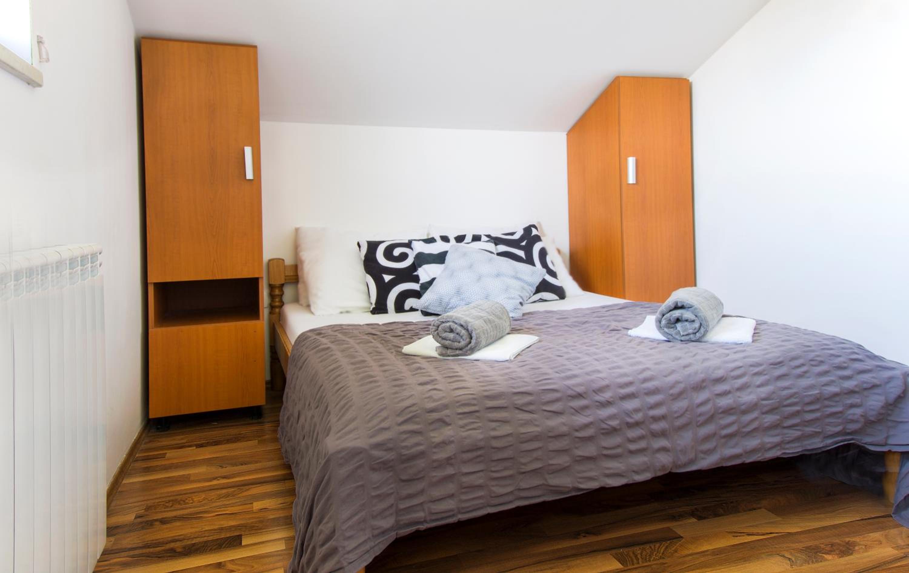 Double Room - Photo 1