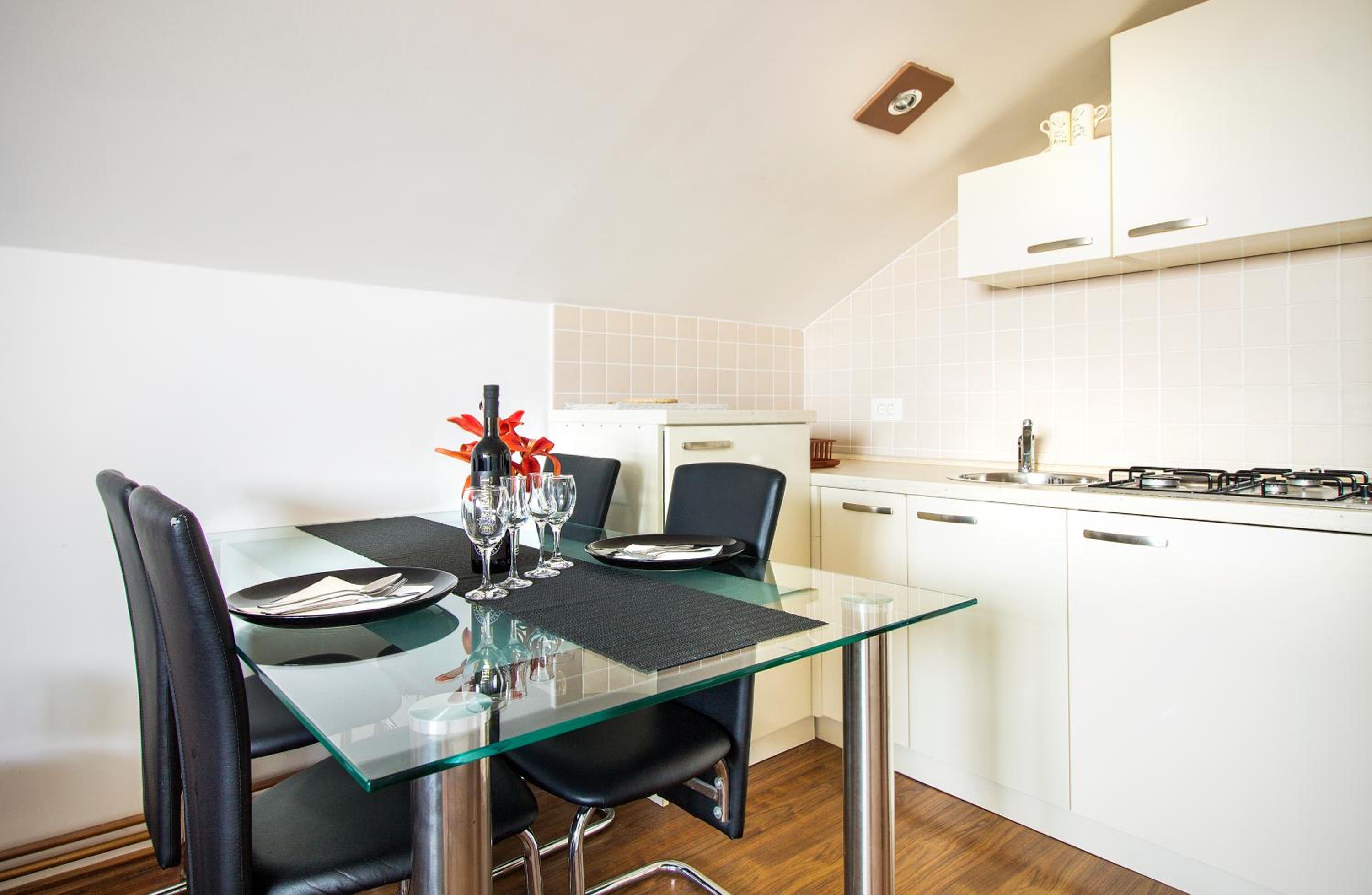 Two-Bedroom Apartment - Photo 3