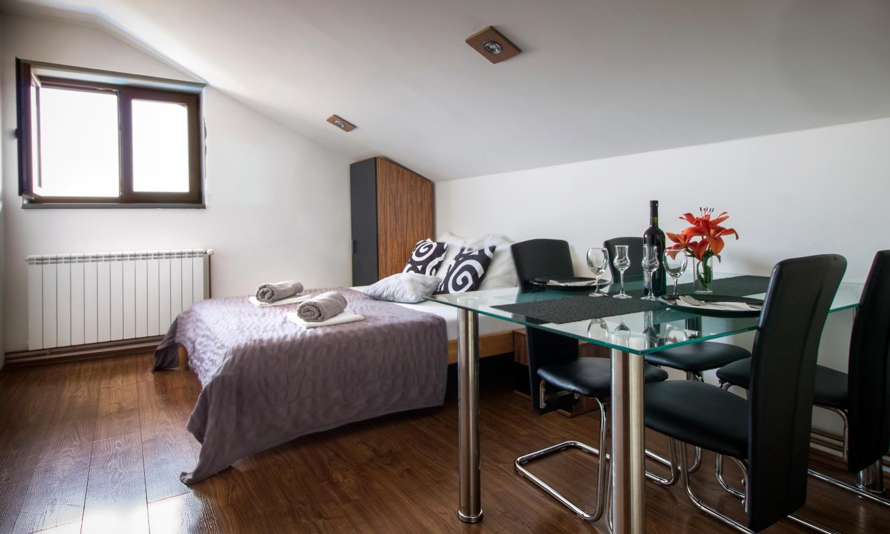Two-Bedroom Apartment - Photo 10