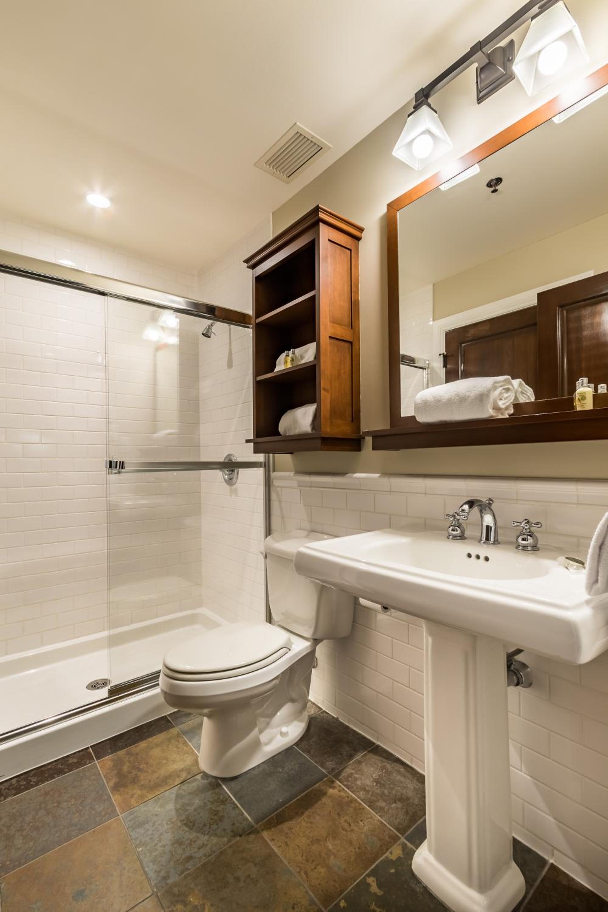 Two-Bedroom Family Suite - Photo 12