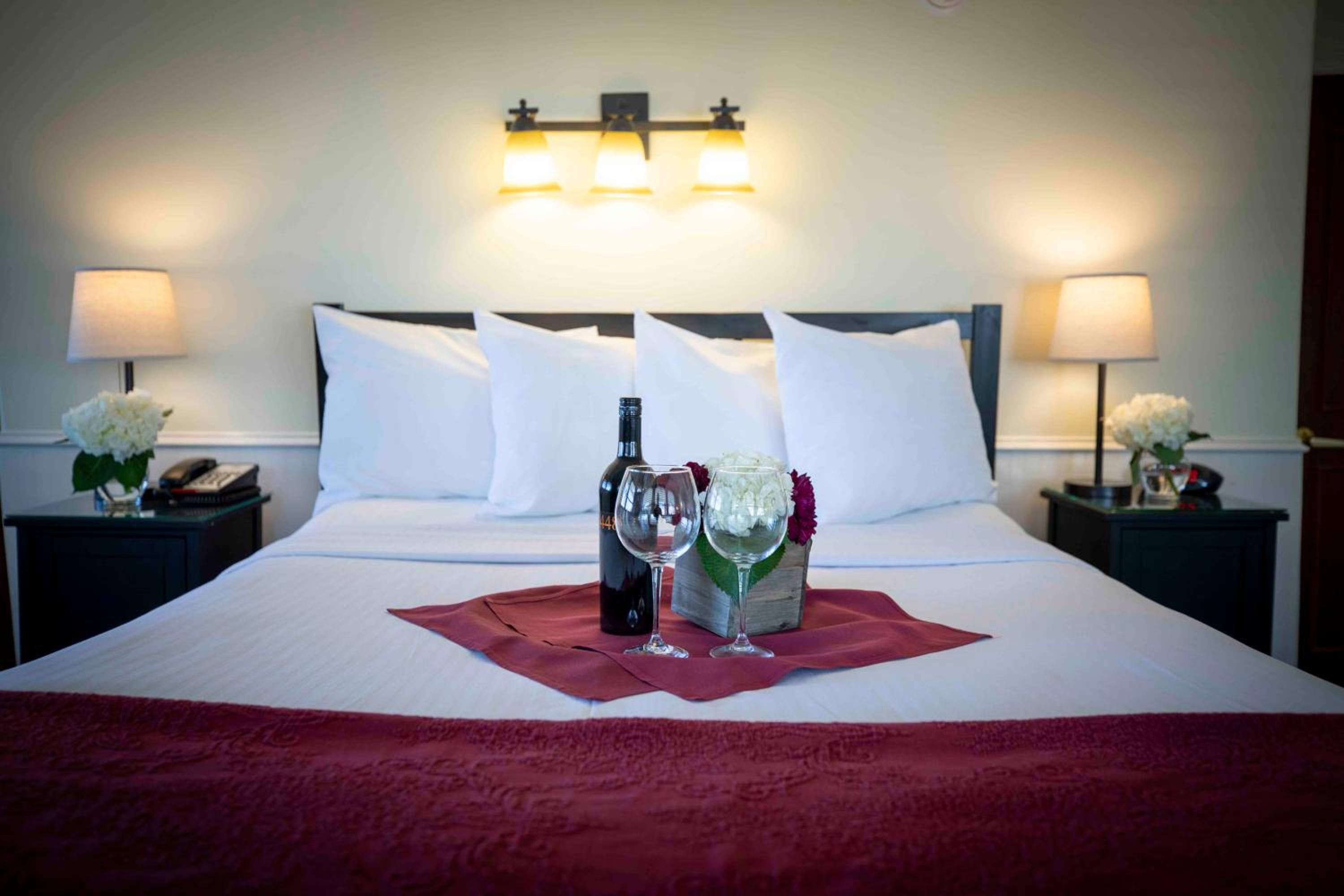 Deluxe Queen Room with City View - Disability Access - Photo 2