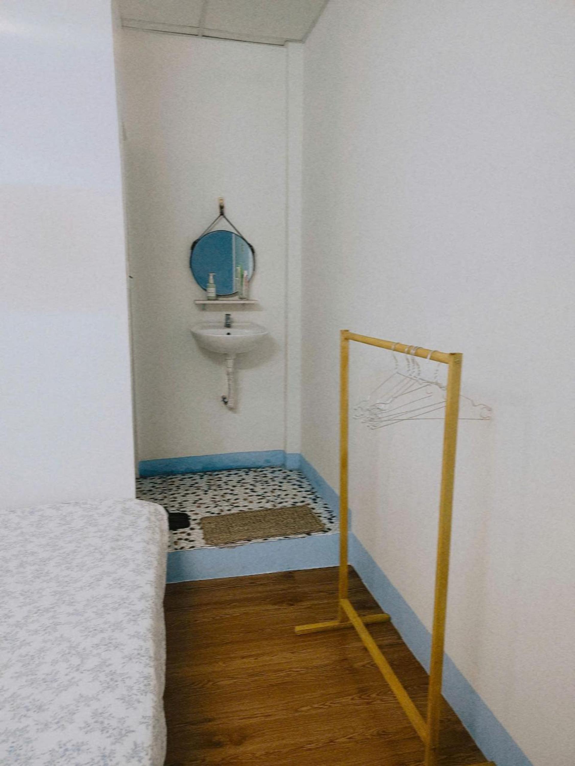 Economy Double Room photo 2