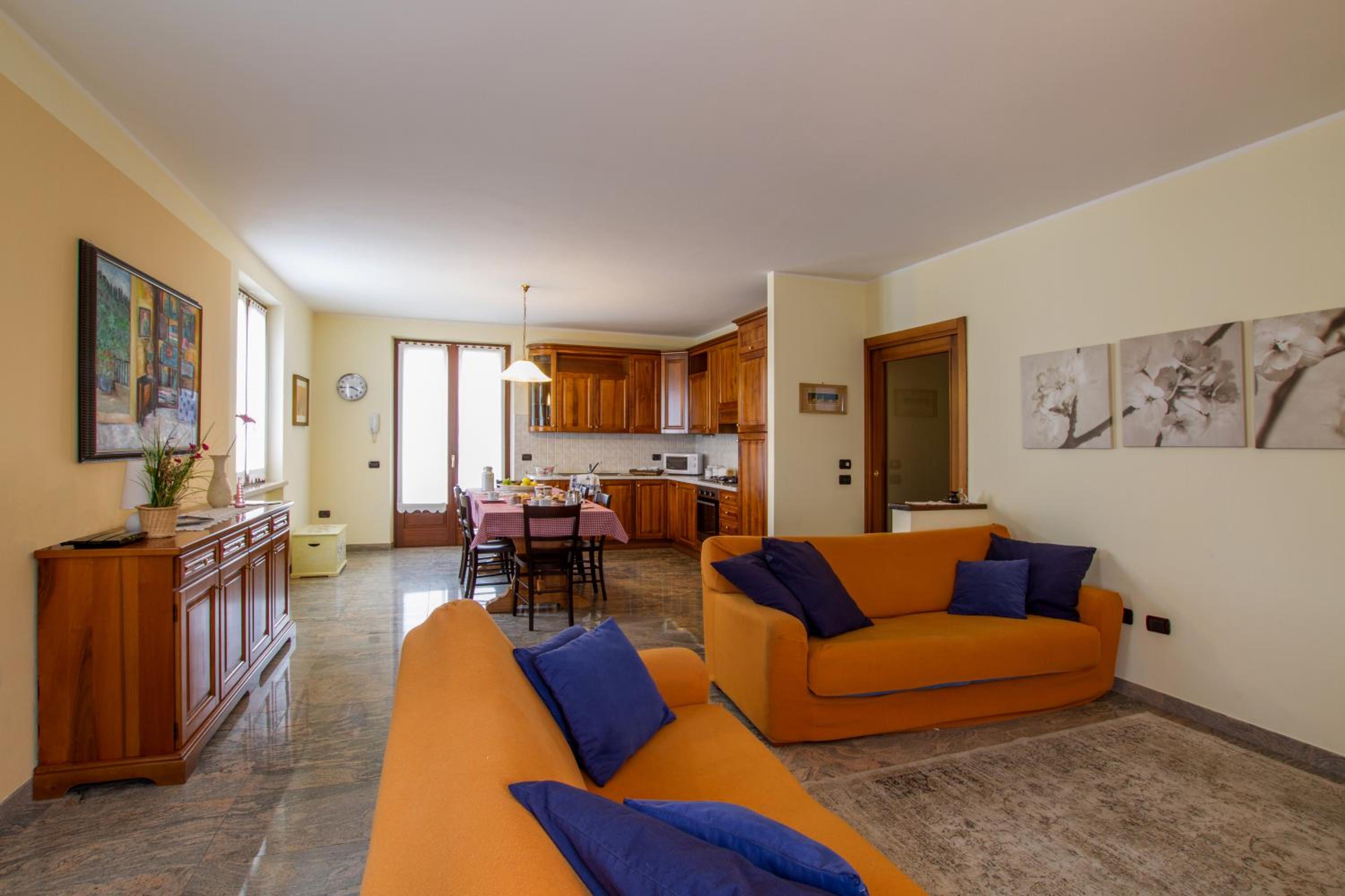 Three-Bedroom Apartment photo 1