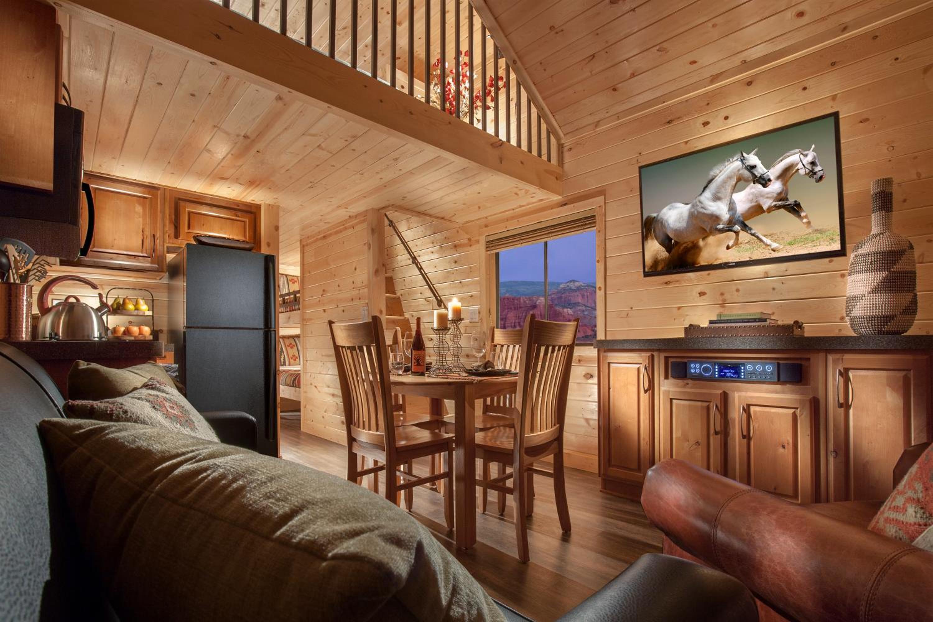 Superior King Room - Photo 1