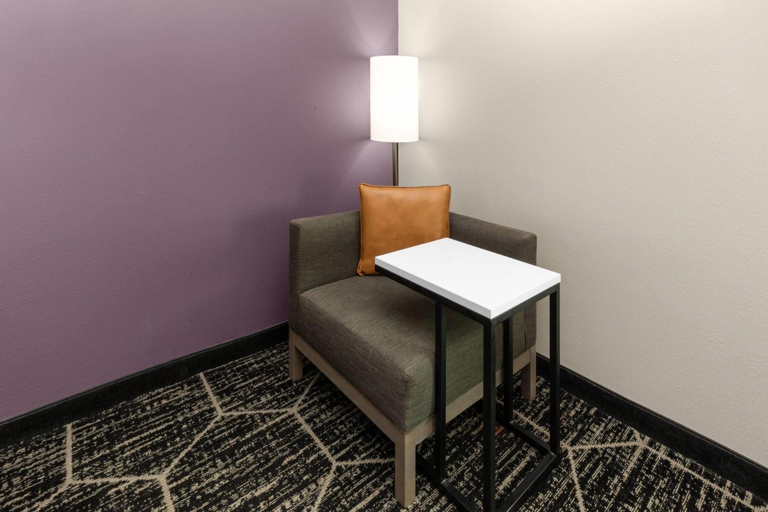 Deluxe King Room photo 3