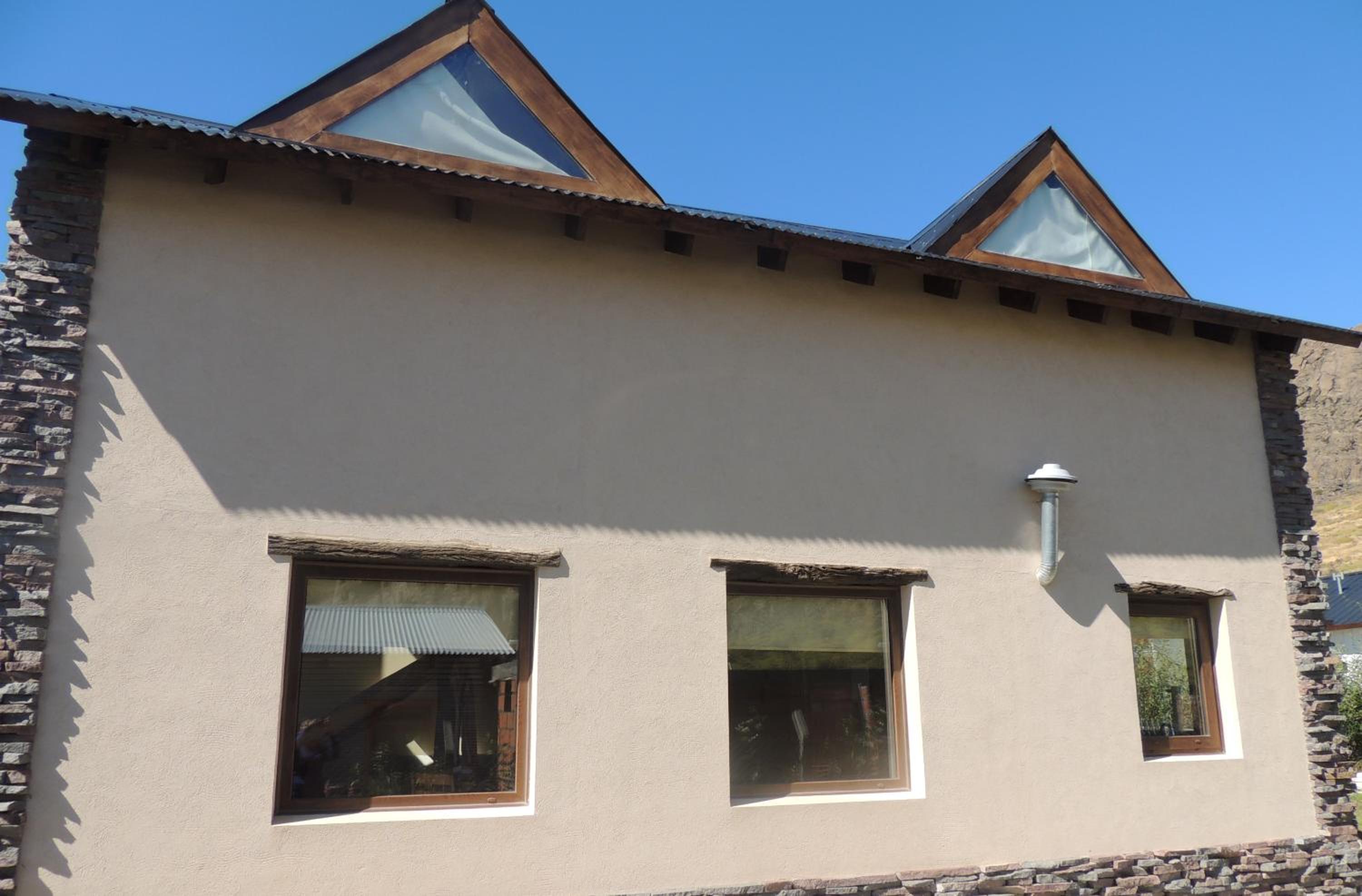 Two-Bedroom House photo 2