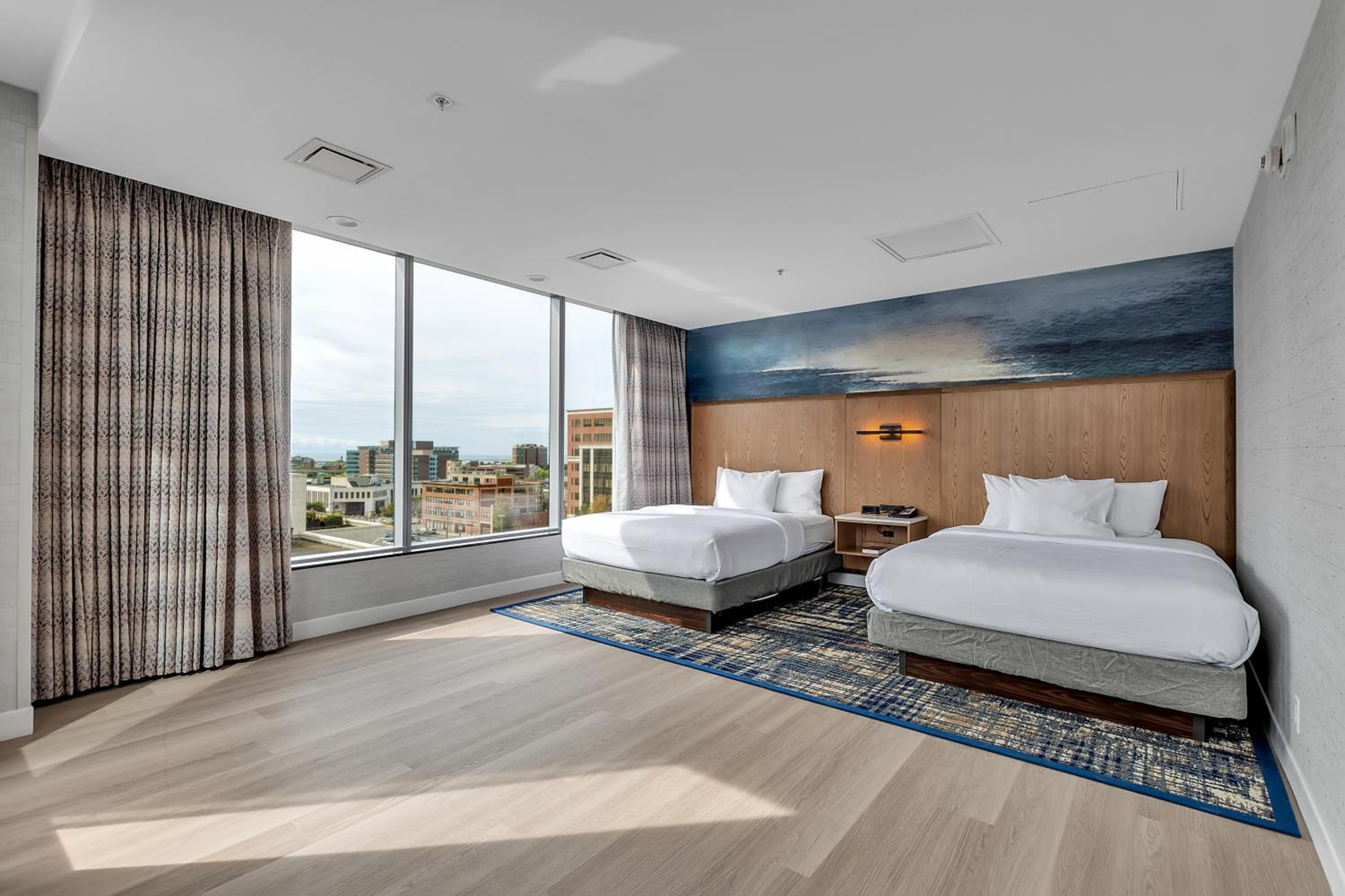 Two-Room Executive Queen Suite with Two Queen Beds - Non-Smoking - Photo 1