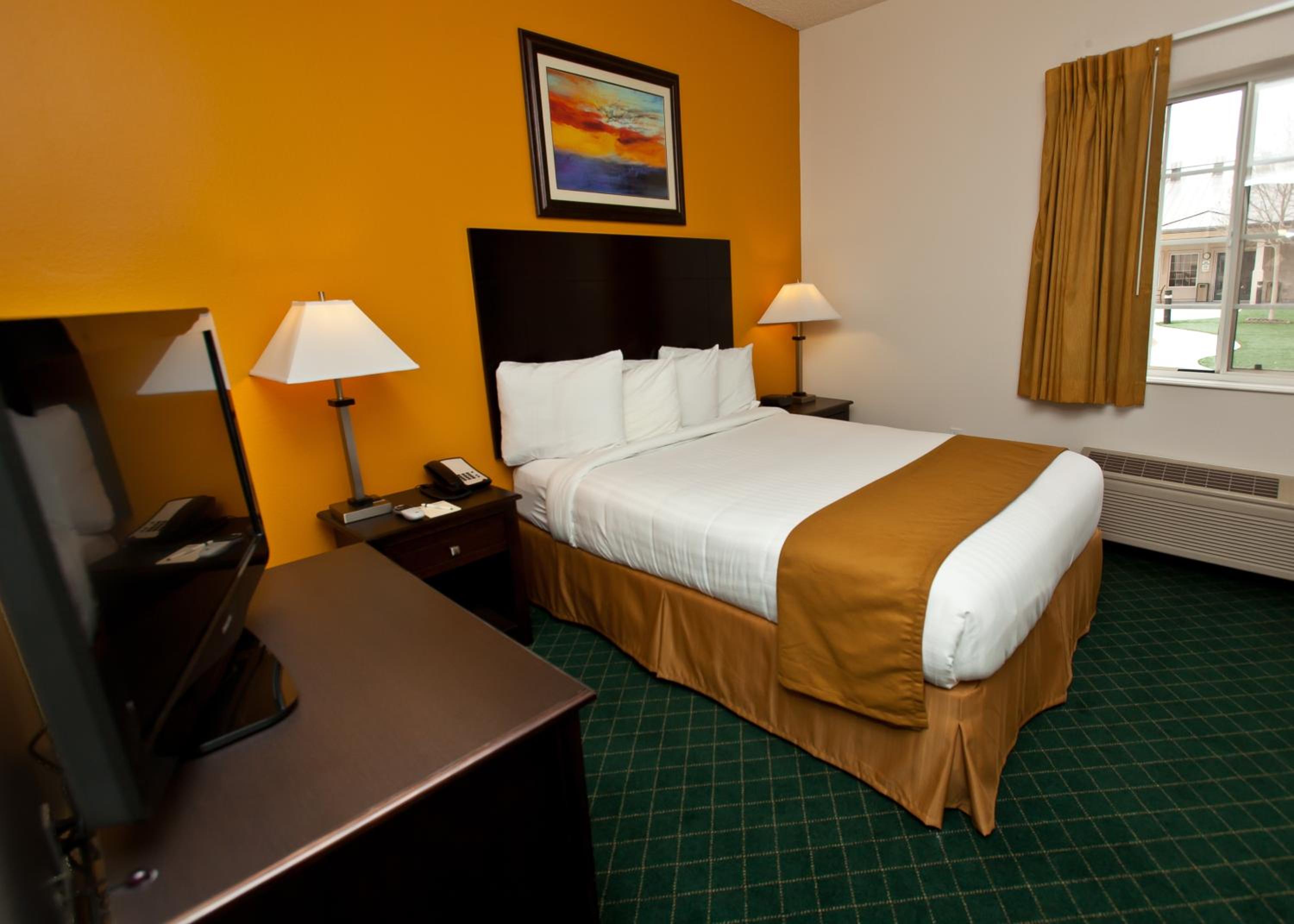 Queen Suite with Sofa Bed