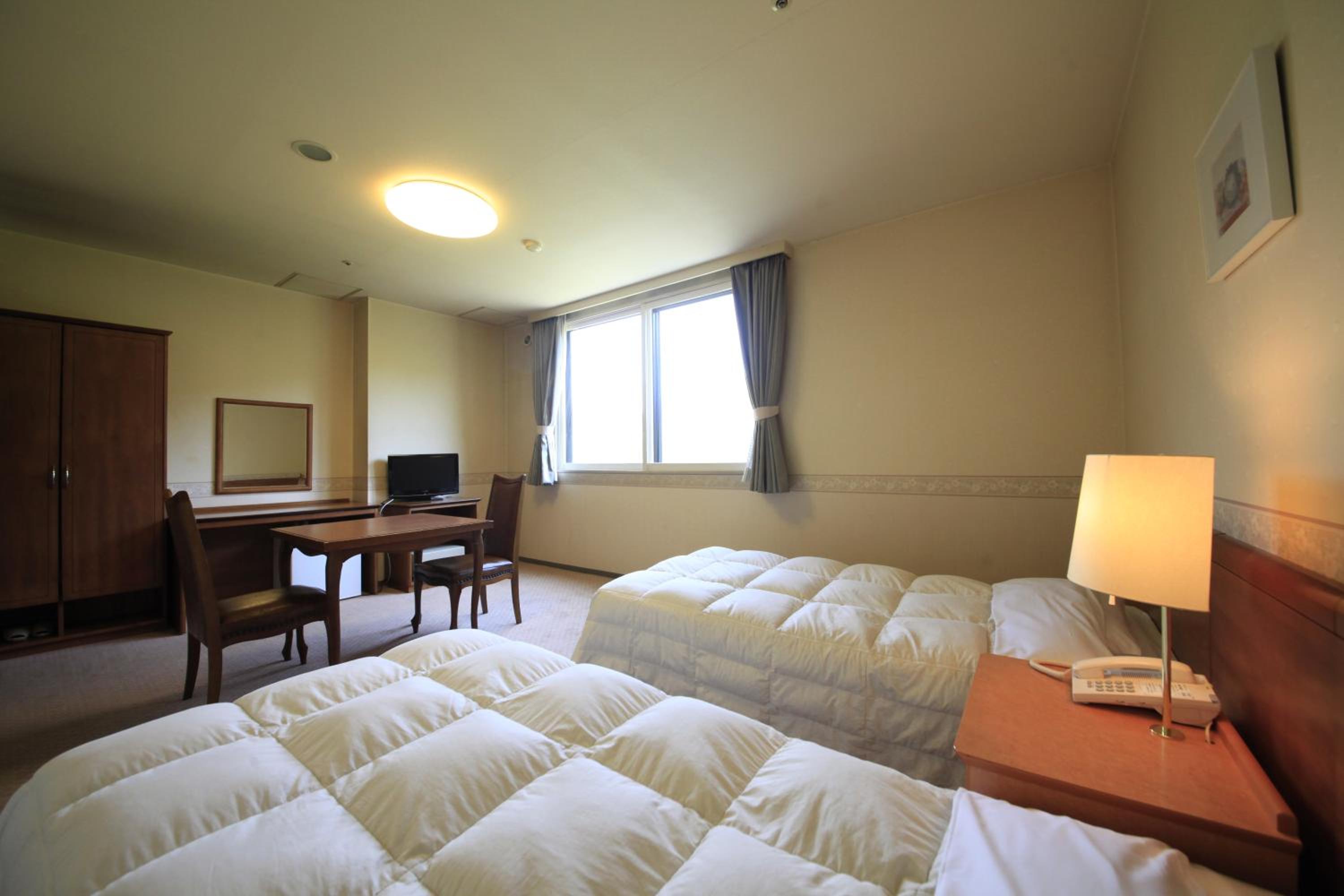Twin Room - Non-Smoking