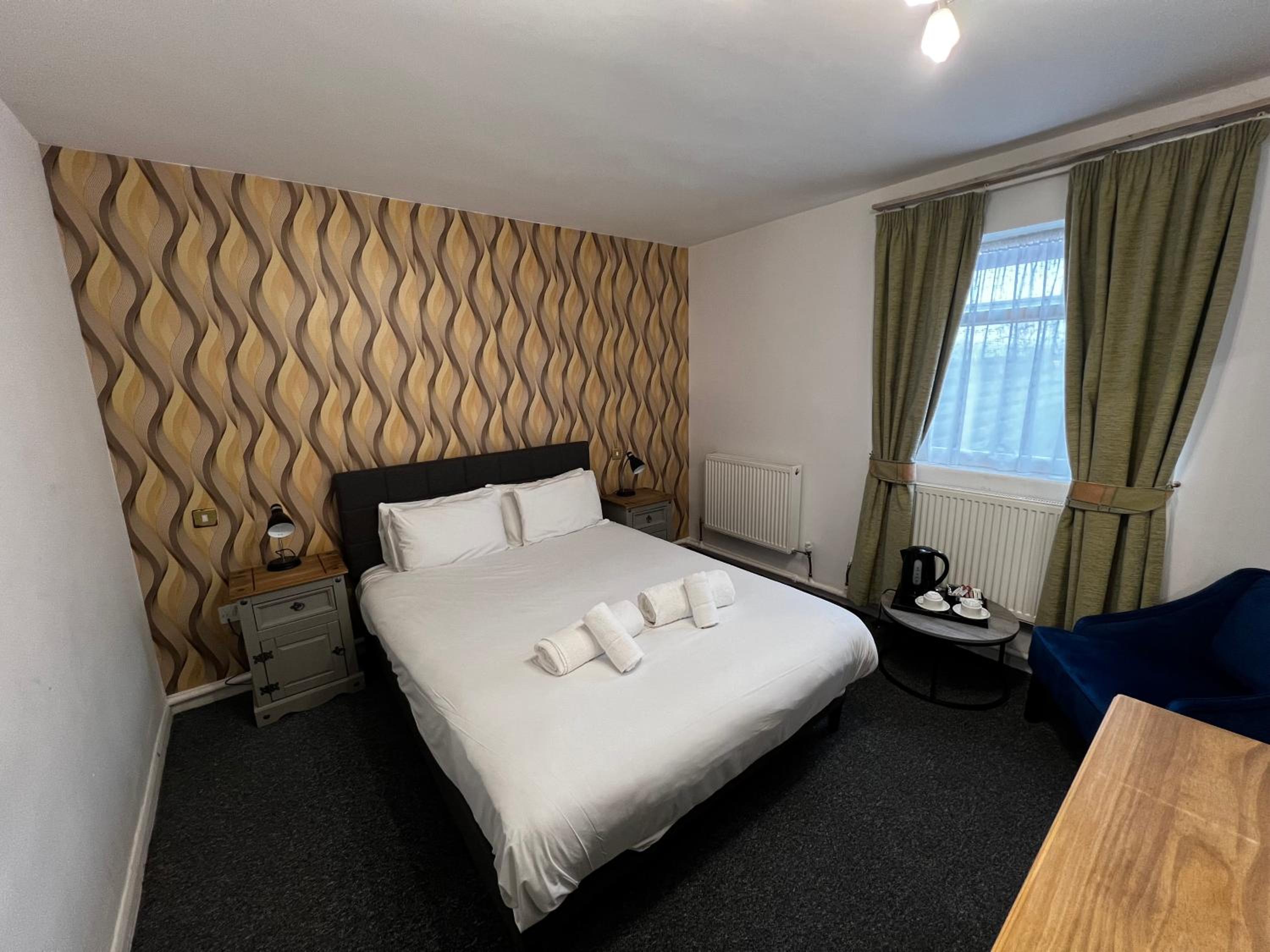 Deluxe King Room photo 2