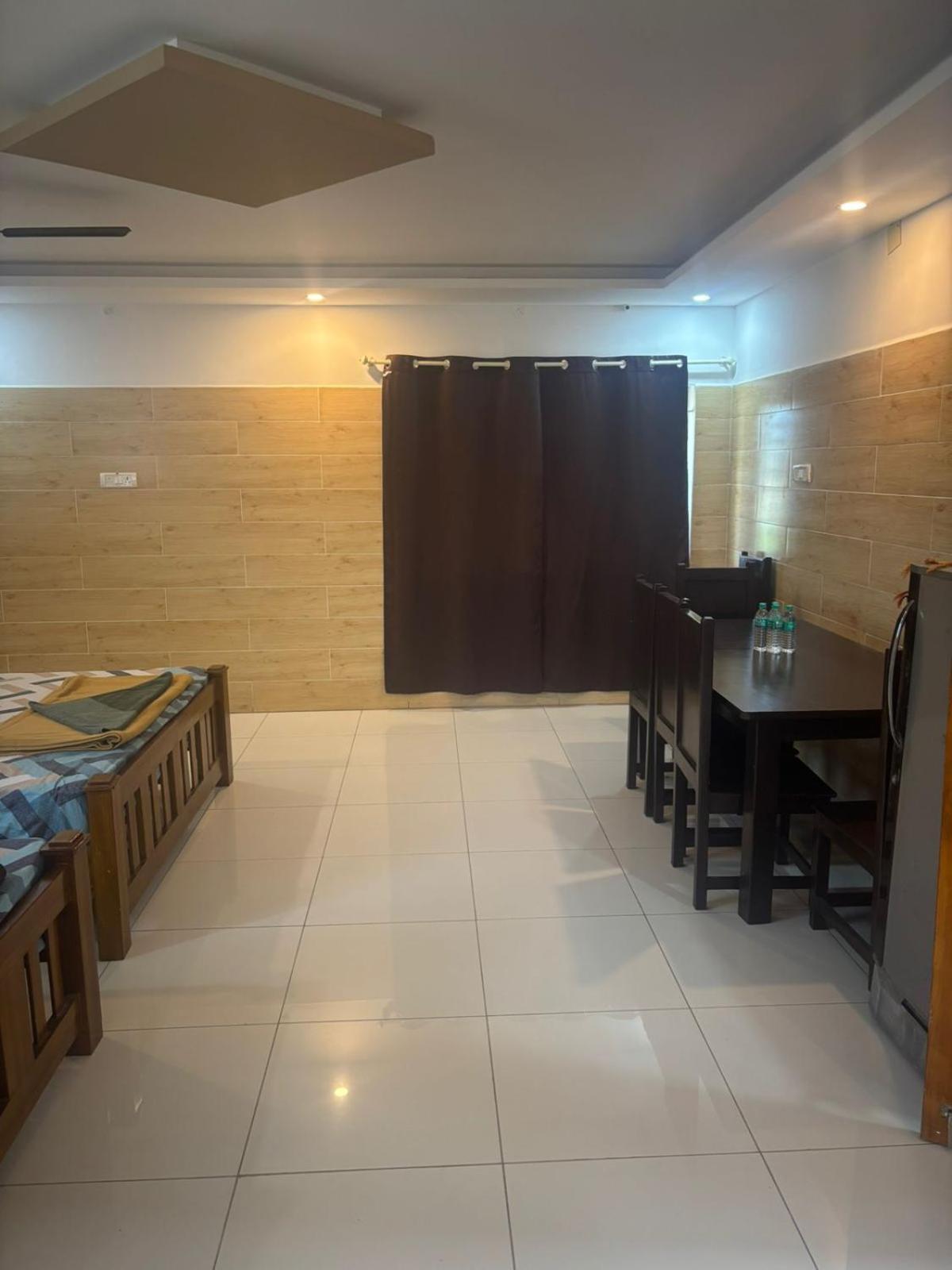 Family Room photo 1