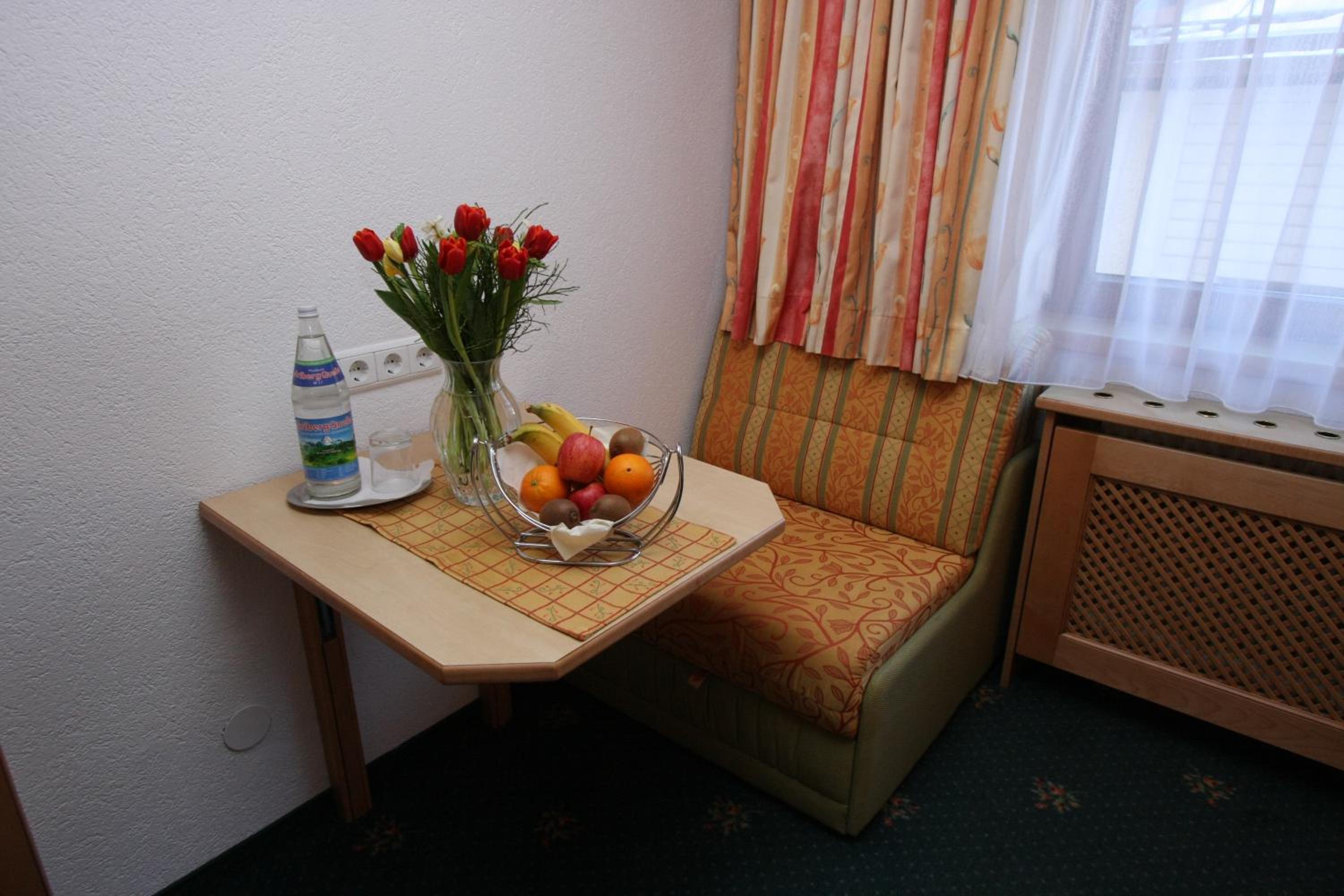 Single Room photo 3