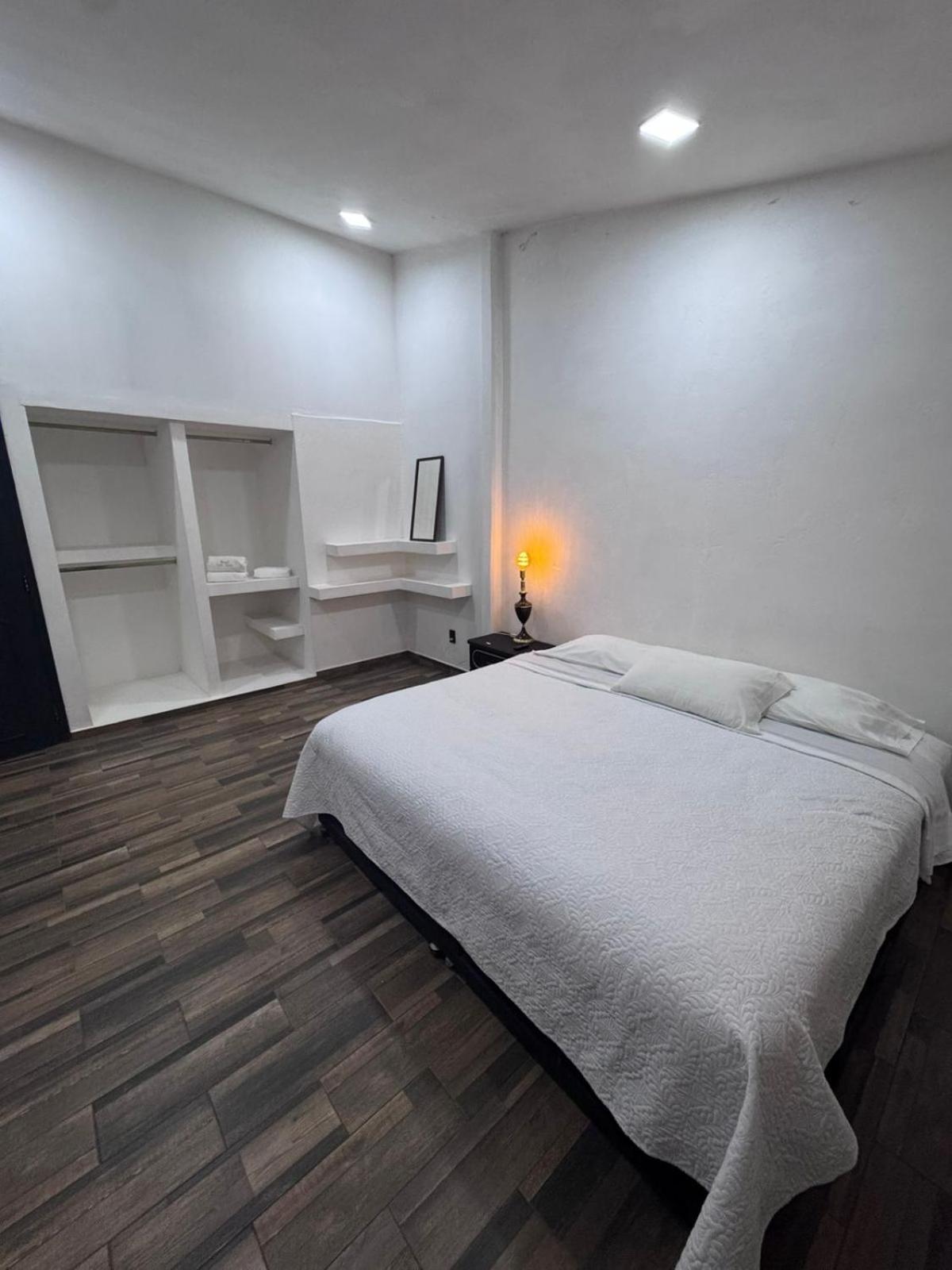 Large Double Room photo 2