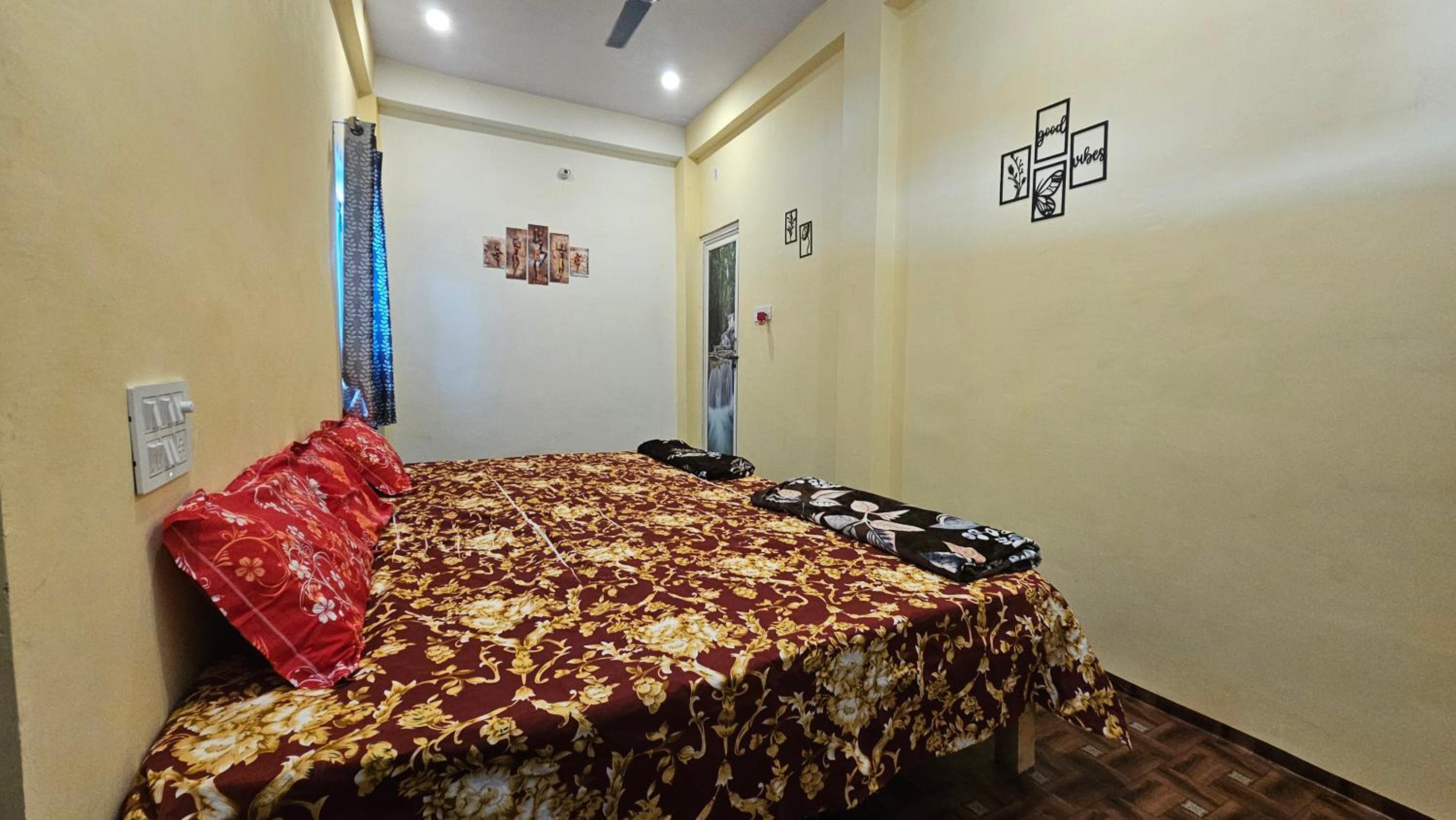 Triple Room with Private Bathroom