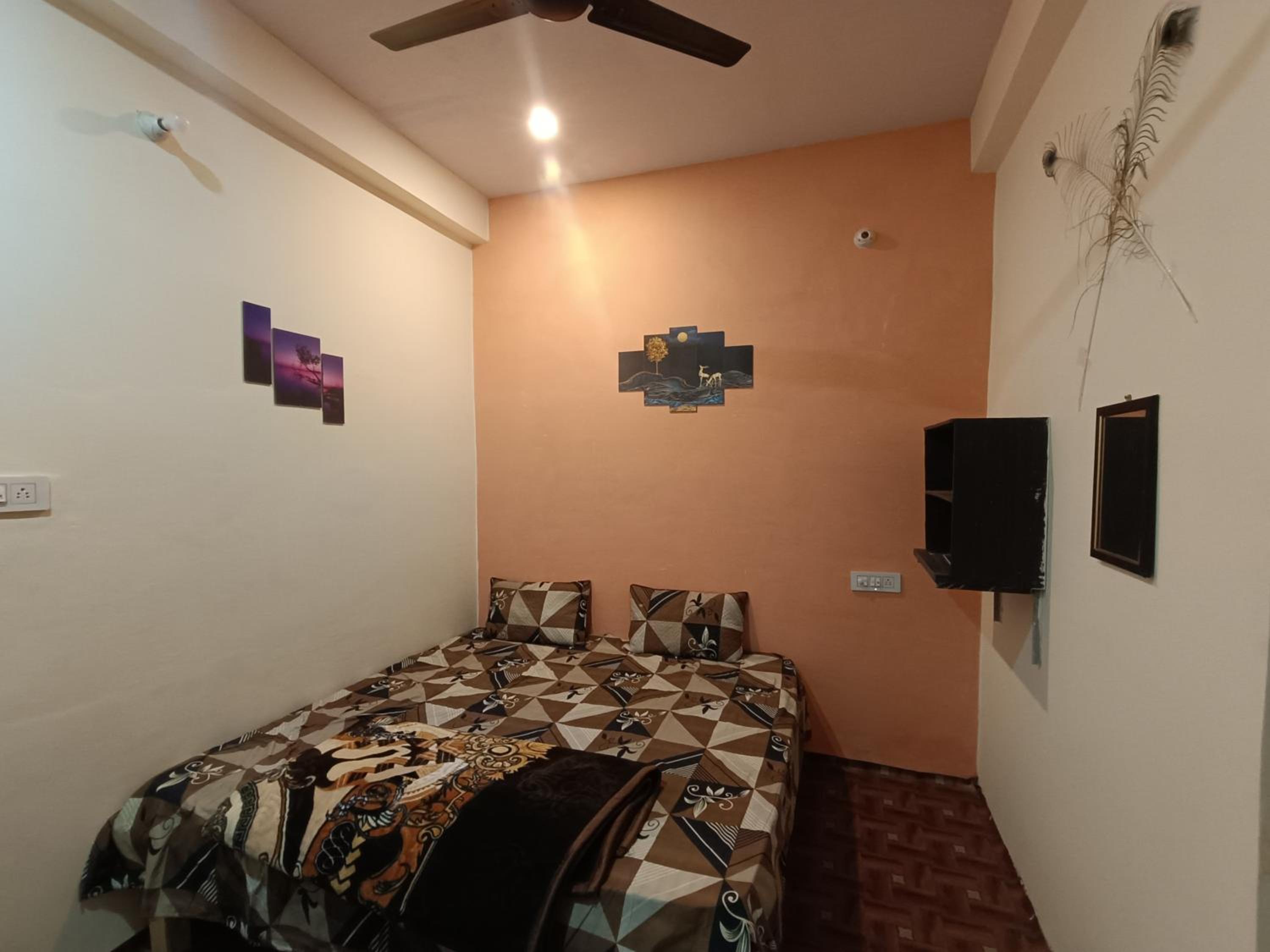 Deluxe Double Room with Shower
