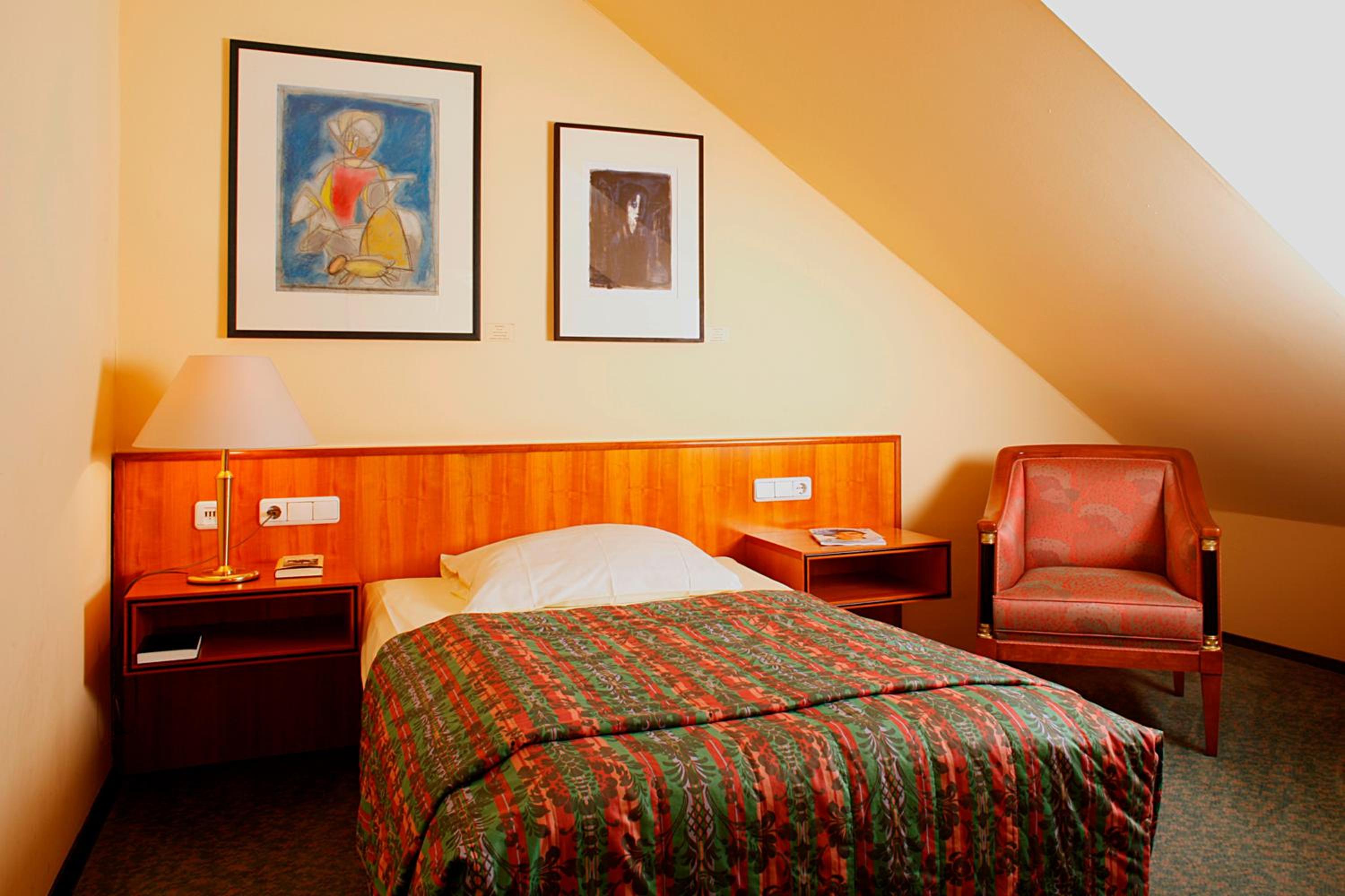Single Room photo 2