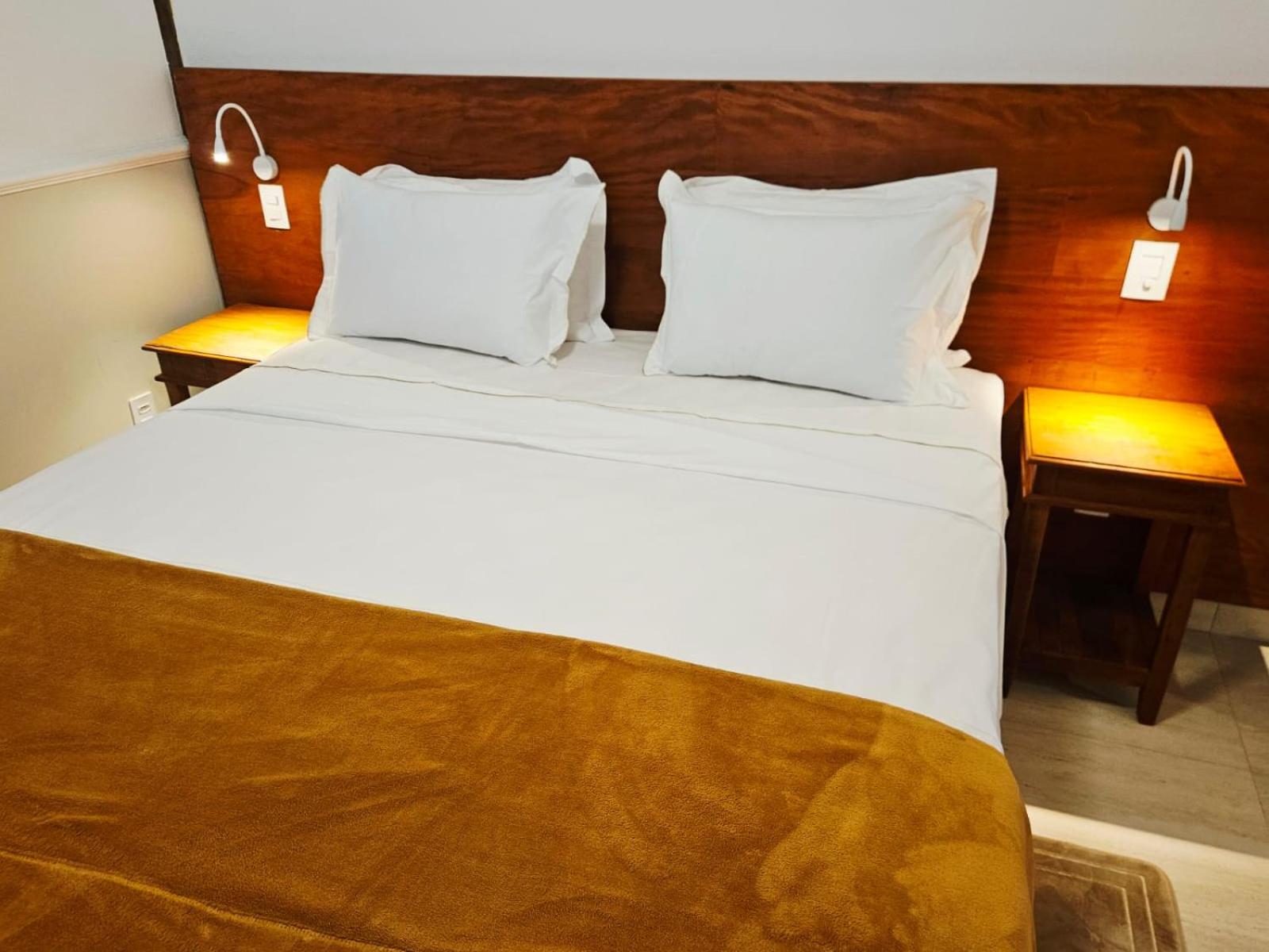 Queen Room with Spa Bath