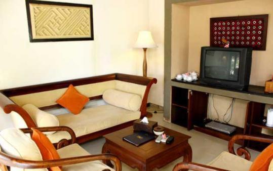 Two-Bedroom Villa with Plunge Pool - Photo 1