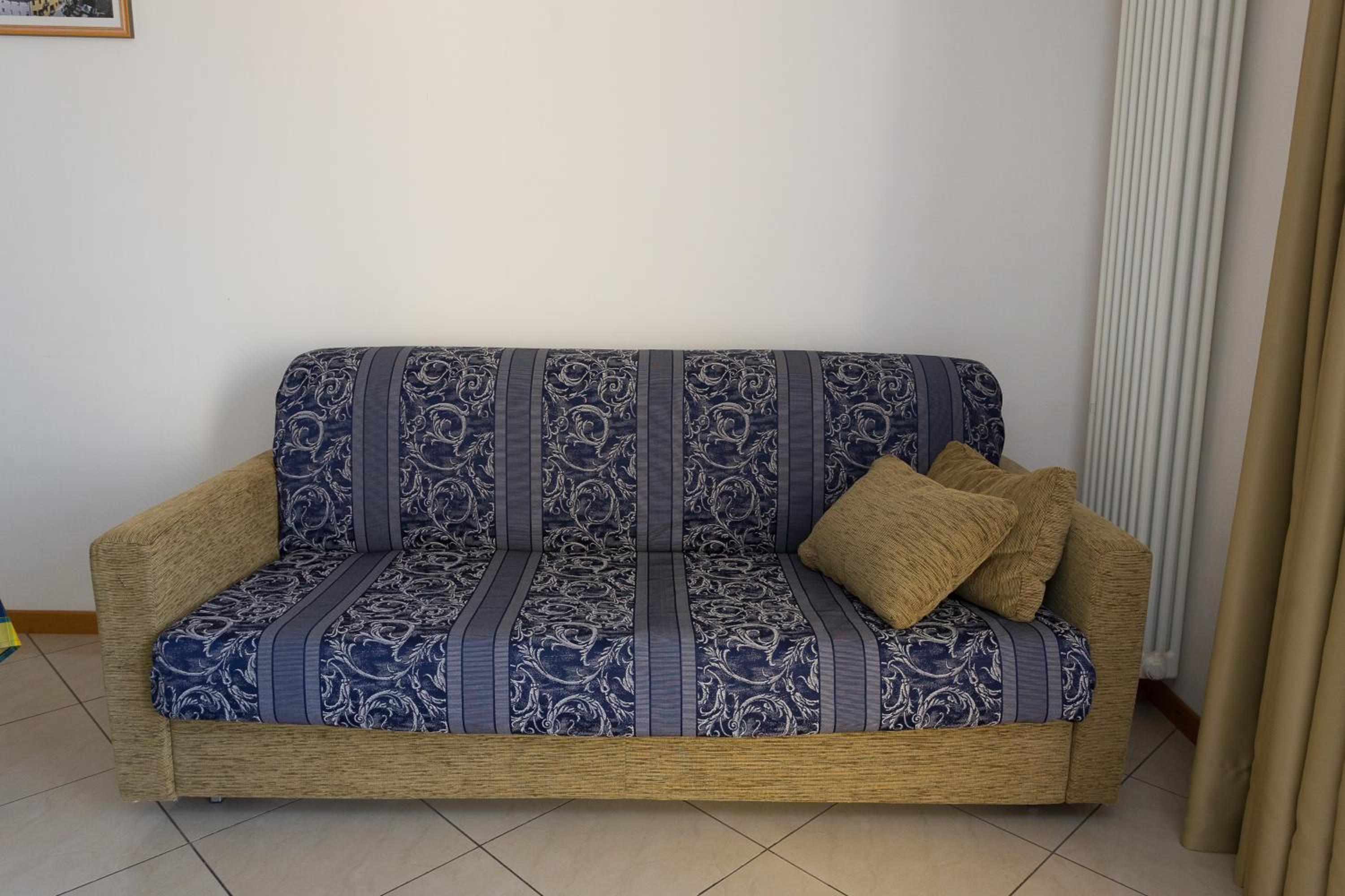 One-Bedroom Apartment photo 3