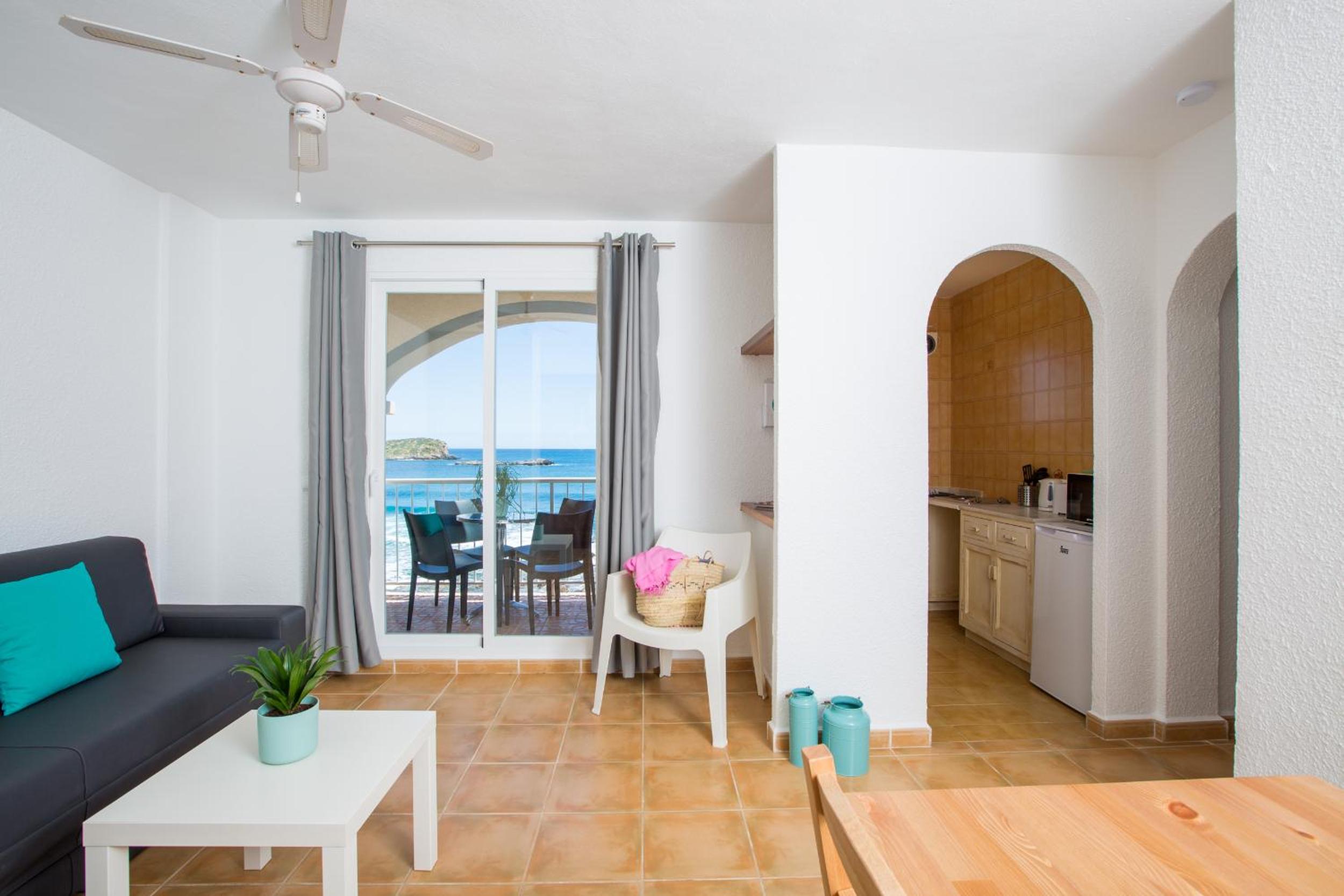 Apartamento de dos habitaciones con vista al mar premium