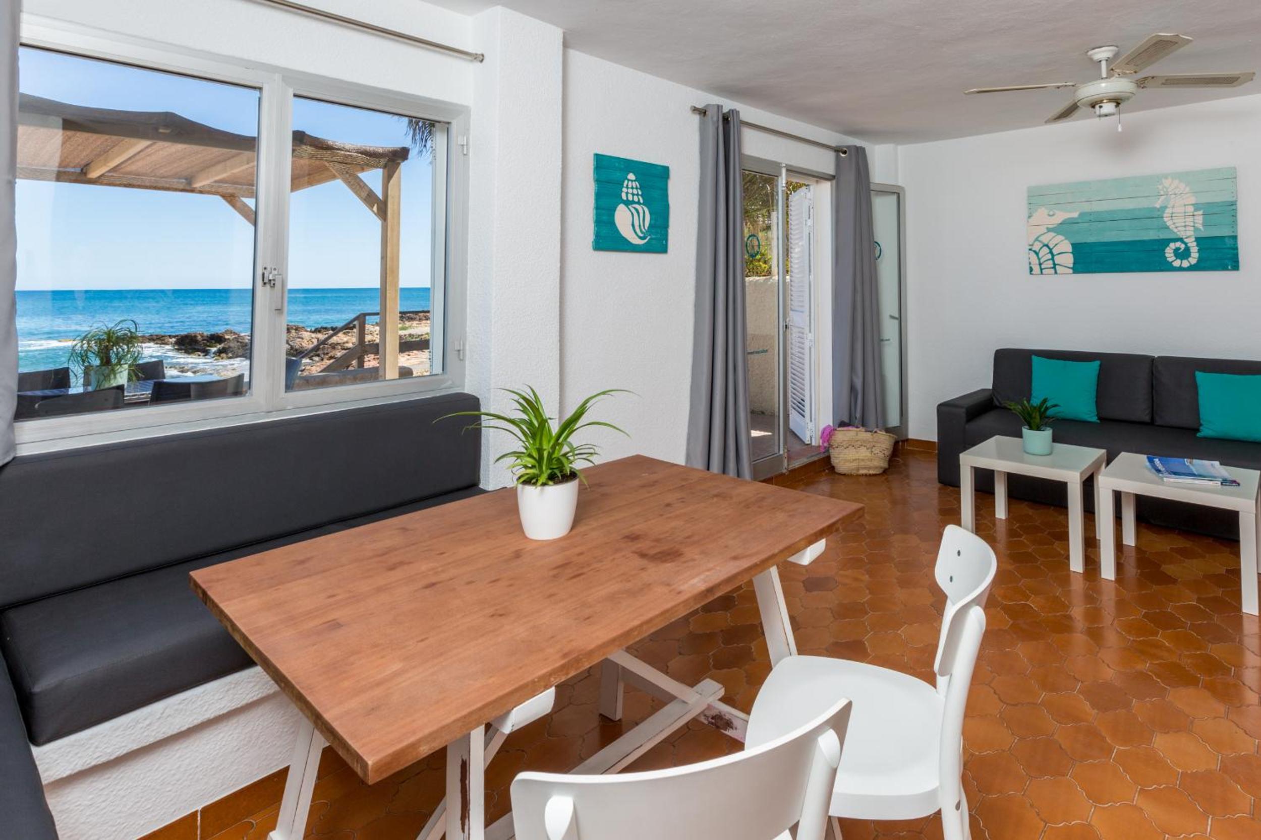Two-Bedroom Apartment Ground Floor with Premium Sea View photo 2