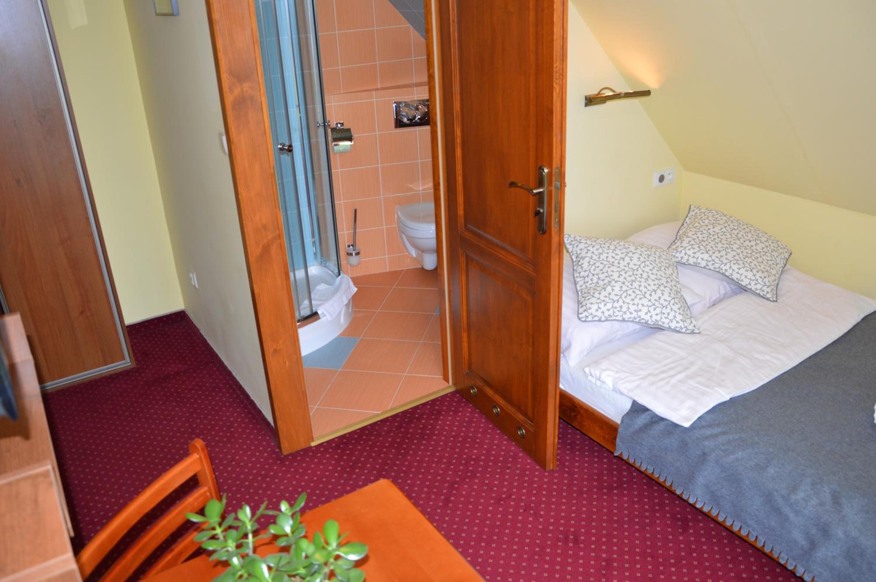Double Room - Photo 1