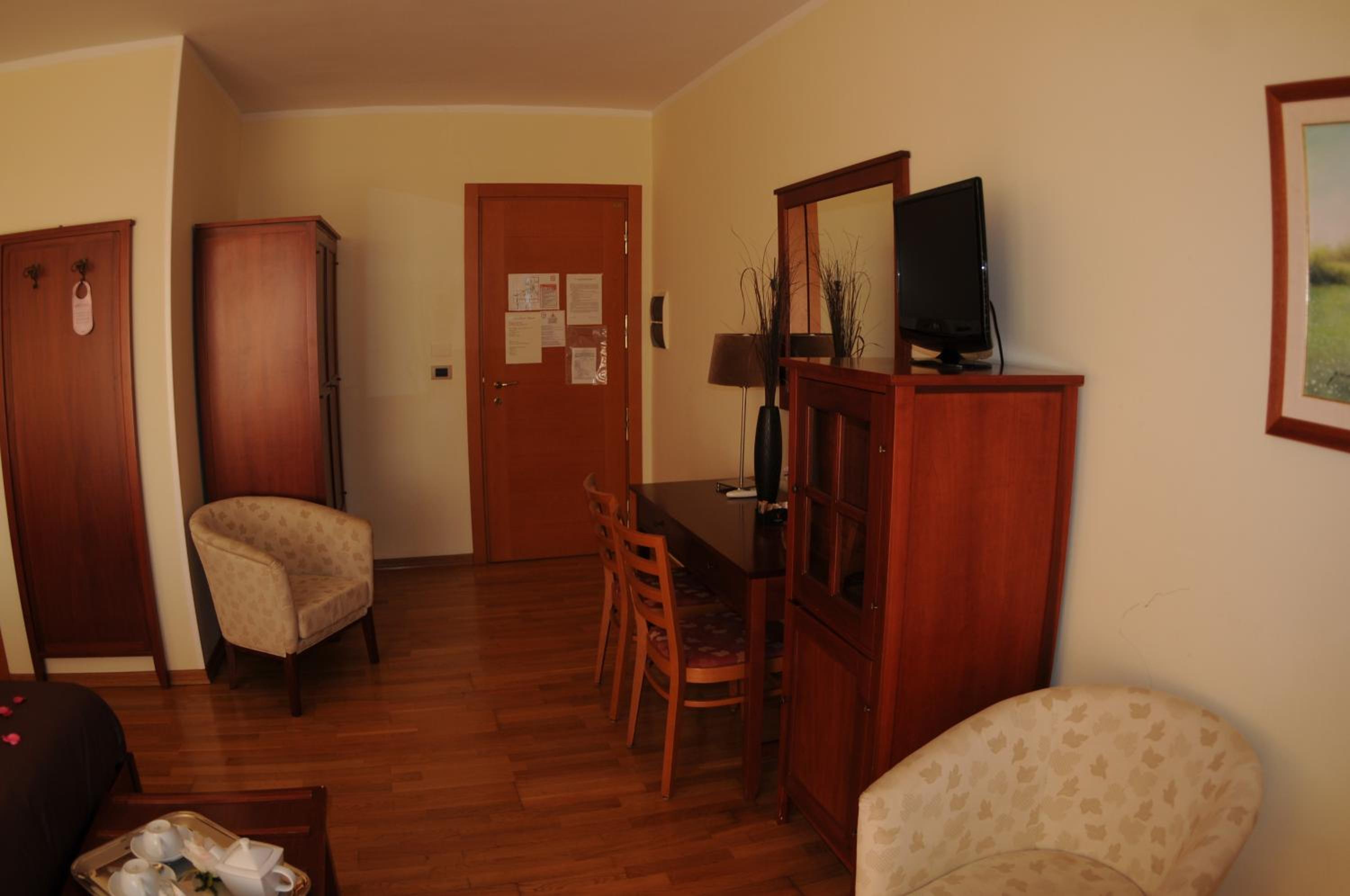 Triple Room - Photo 3