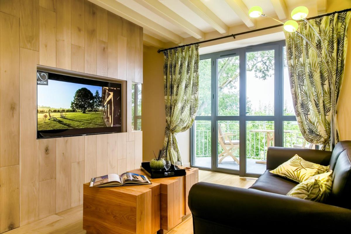 Luxury Suite with Spa Bath - Nature - Photo 9