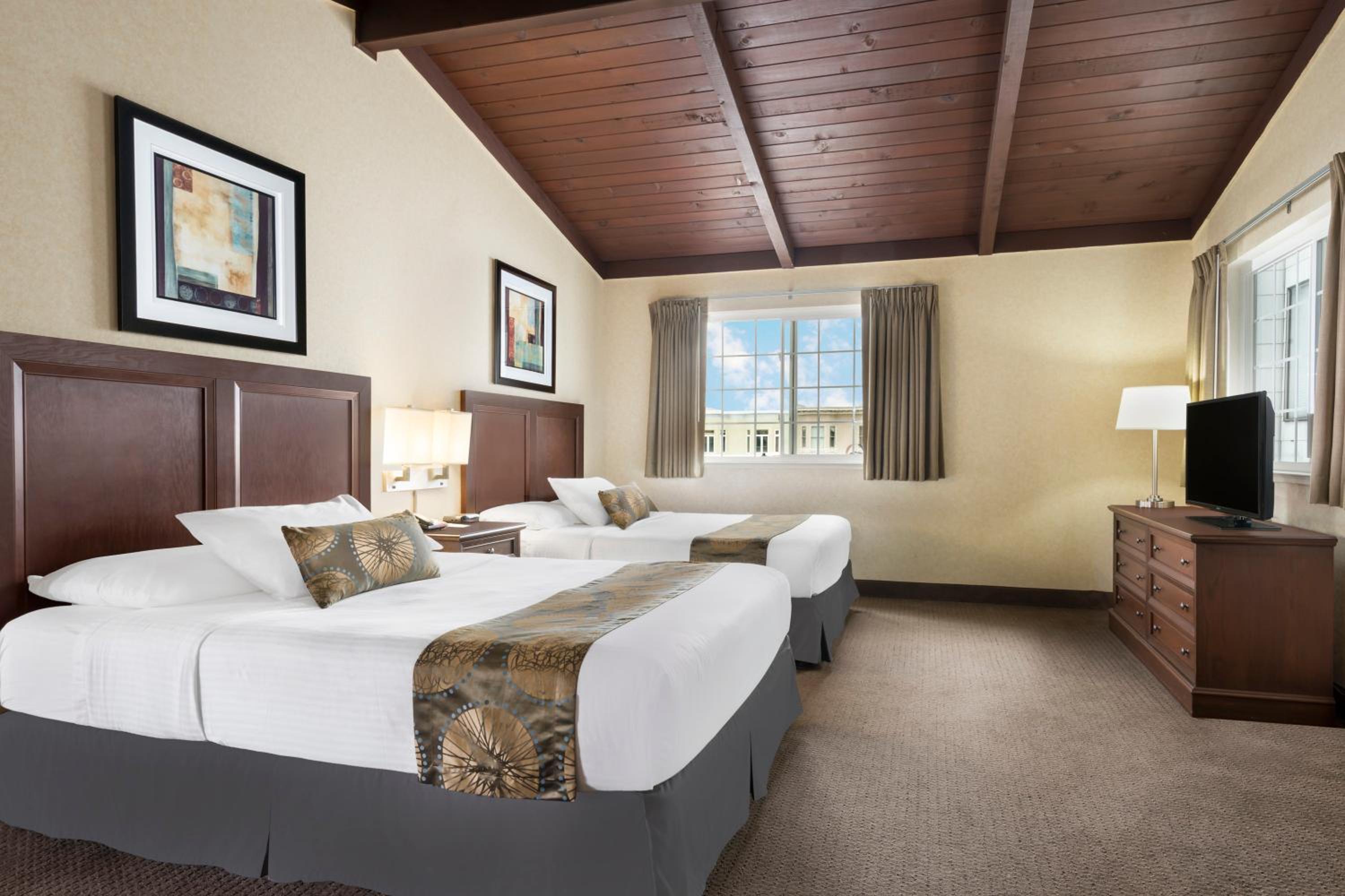 Double Room with Two Double Beds - Non-Smoking - Photo 1