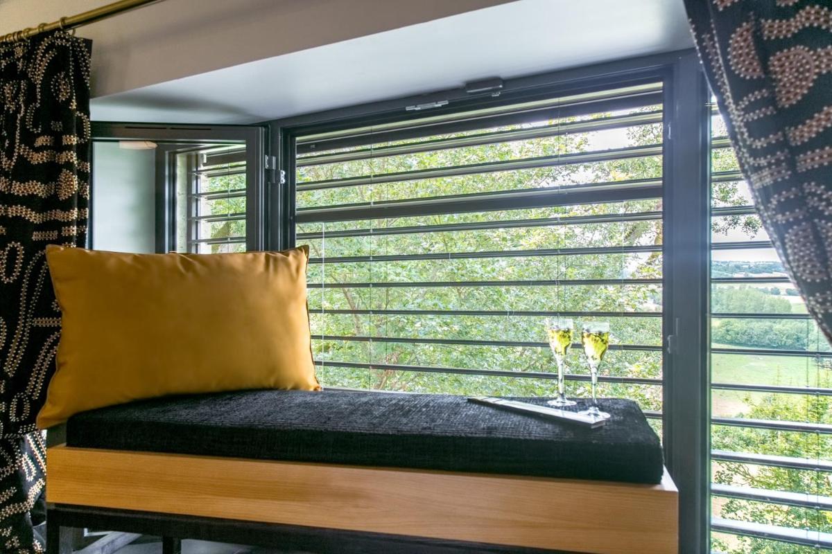 Luxury Suite with Spa Bath - Elegance - Photo 17