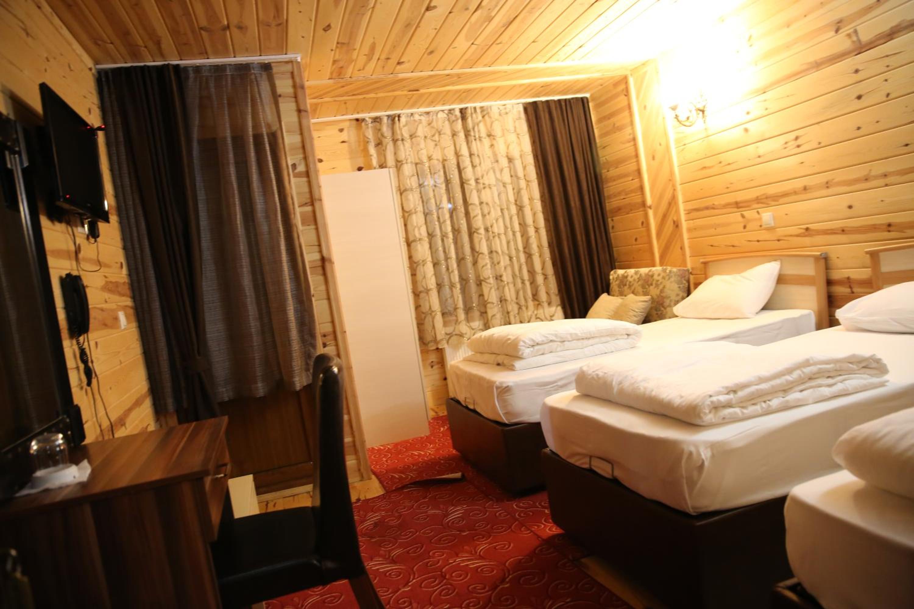 Standard Triple Room with Balcony photo 1