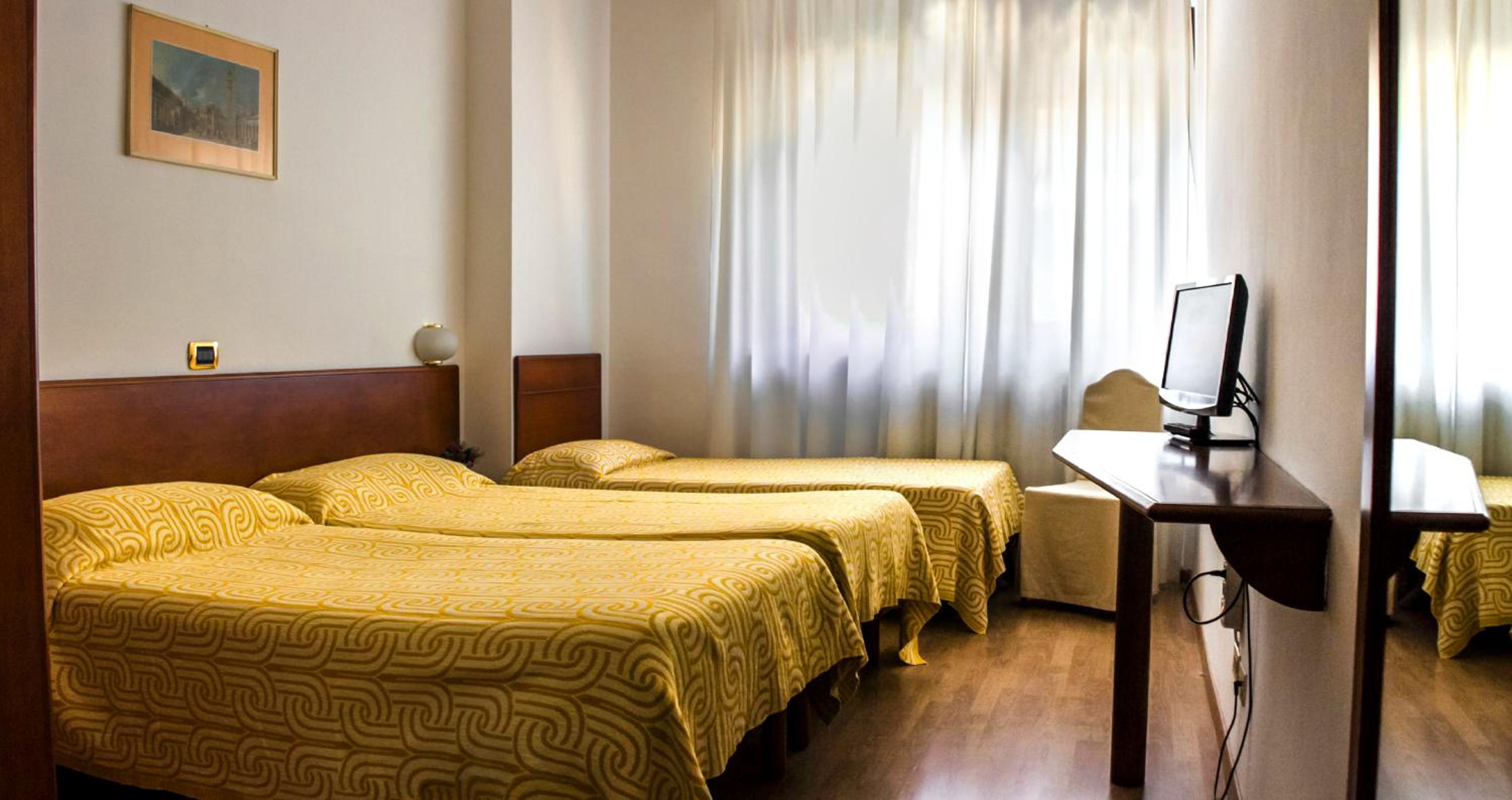 Triple Room - Photo 6