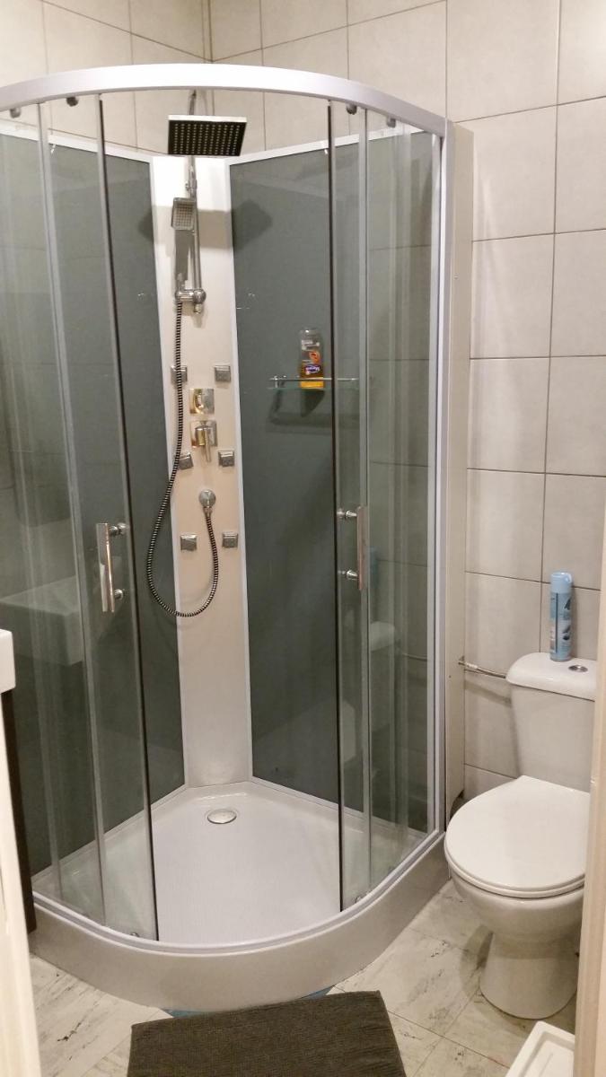 Single Room with Bathroom photo 1