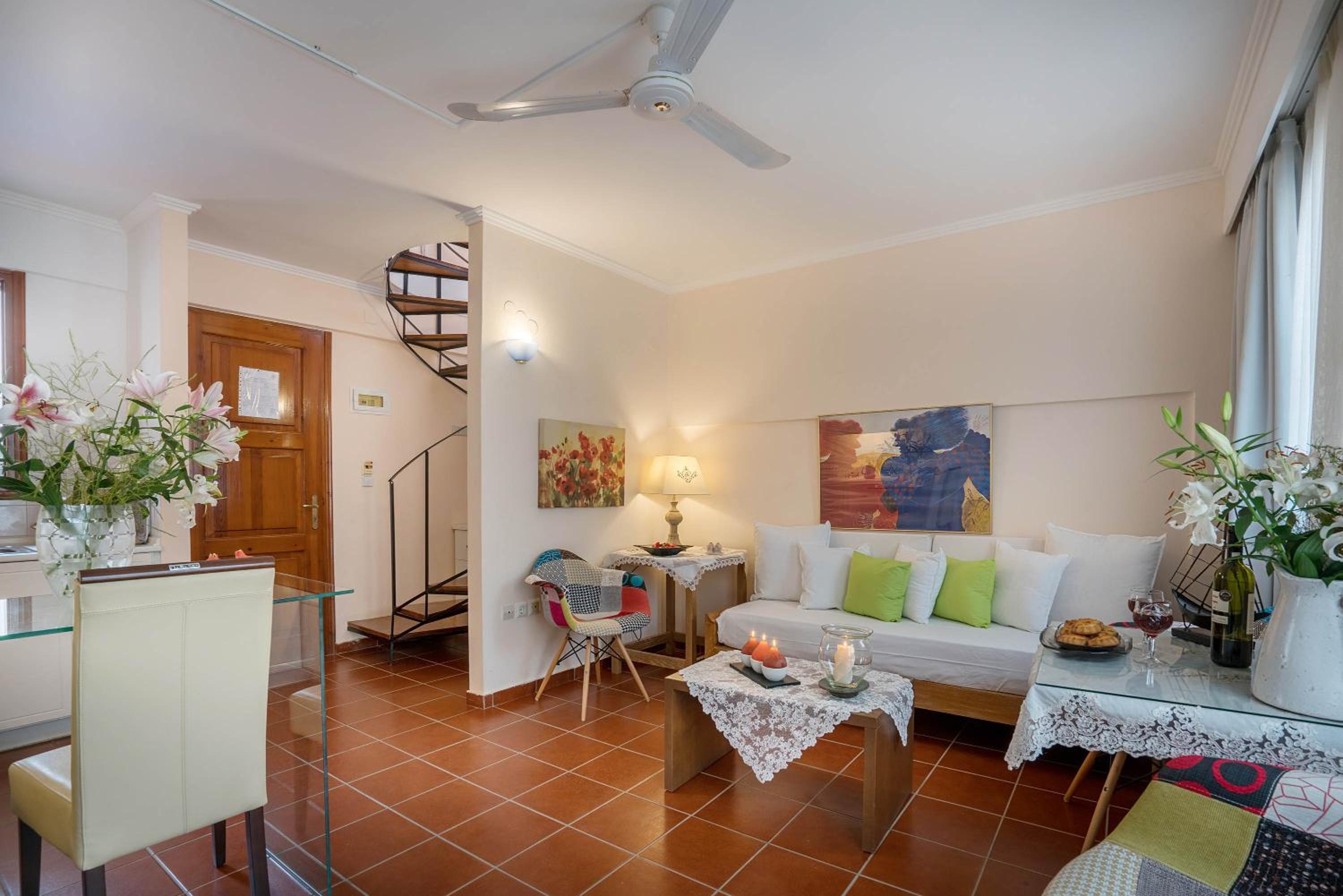 Superior Apartment - Split Level photo 3